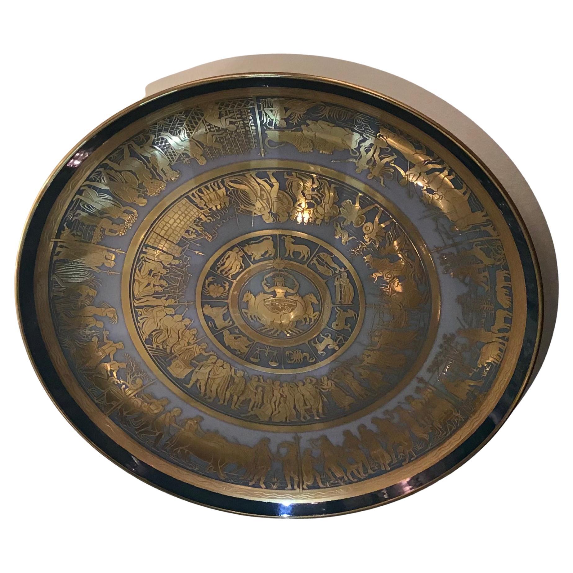 Morbelli Porcelain “Scudo di AchilleWall Plates Worked with Pure Gold 1960 Italy For Sale