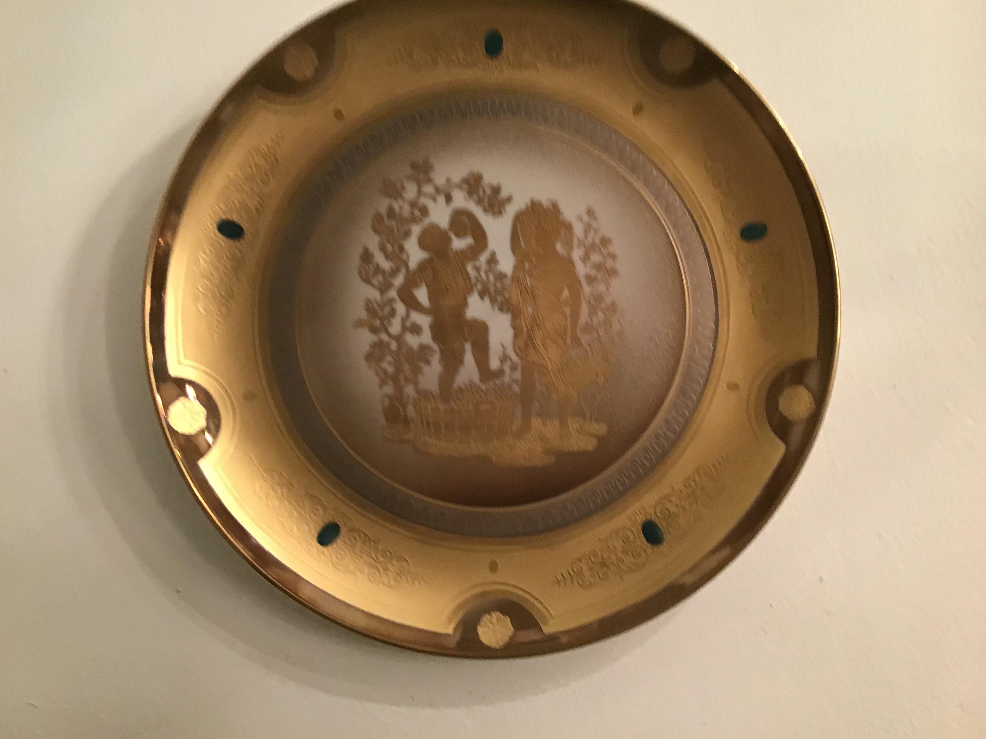 Plato de Pared de Porcelana Morbelli Oro 
