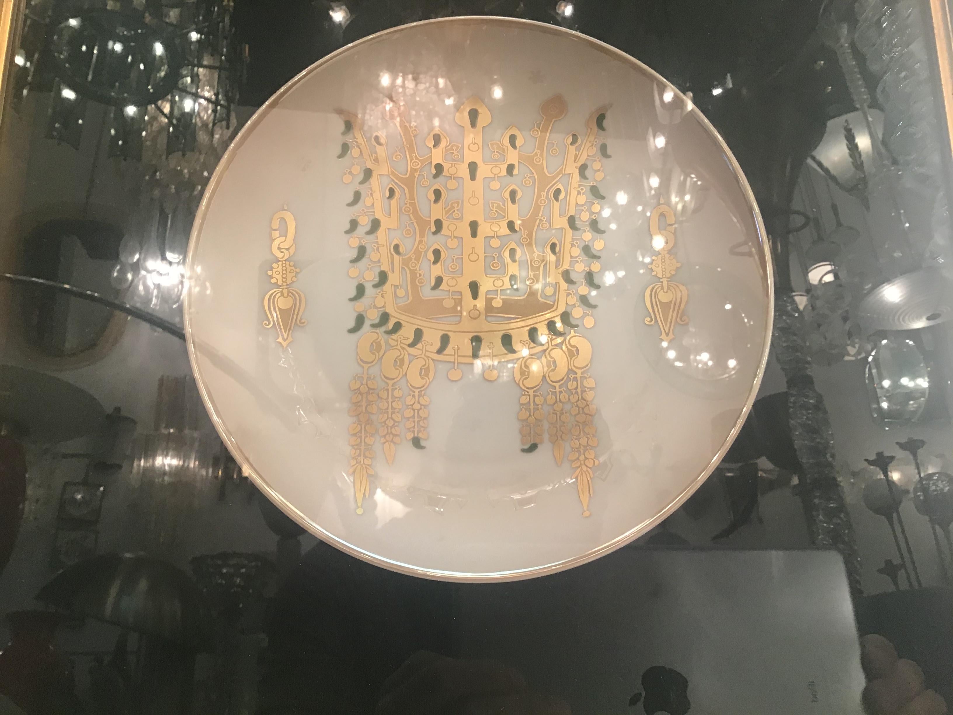 Mid-20th Century Morbelli Porcelain Wall Plates Worked with Pure Gold 1960 Italy For Sale