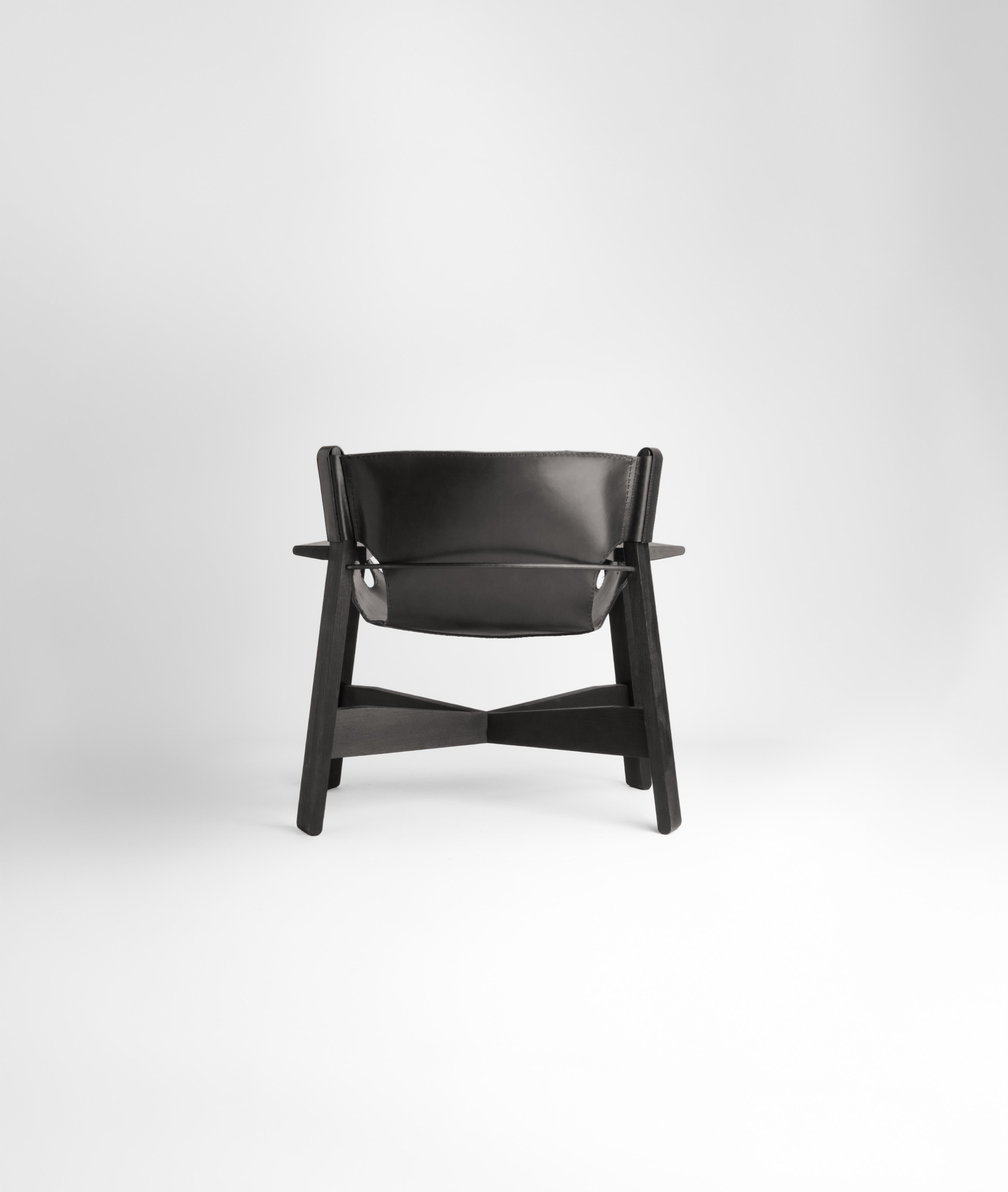 Fait main Plus de Wood Wood - Fauteuil en cuir par Adrian Escarfullery en vente