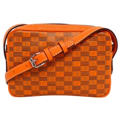 Mehrau Savoie Orange Monogramm Leder-Umhängetasche