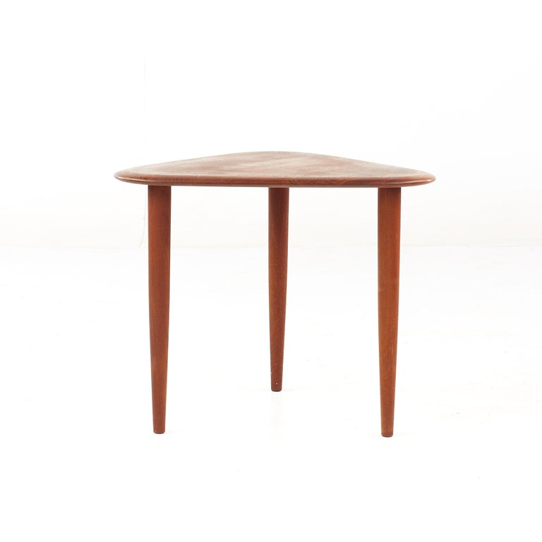 Moreddi Mid Century Danish Teak Guitar Pick Side Table For Sale at 1stDibs