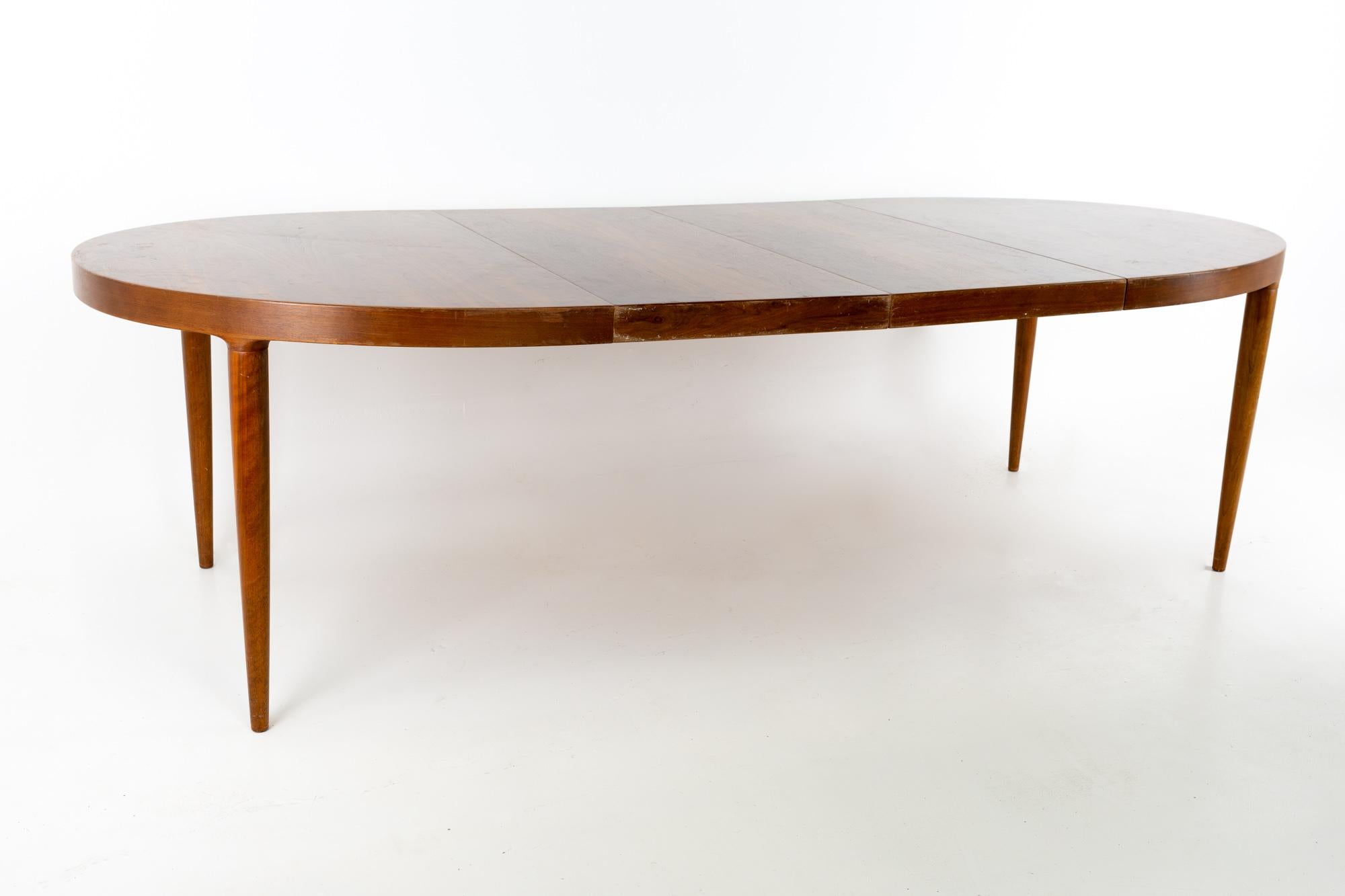 Moreddi Midcentury Danish Modern Walnut Oval Dining Table 8