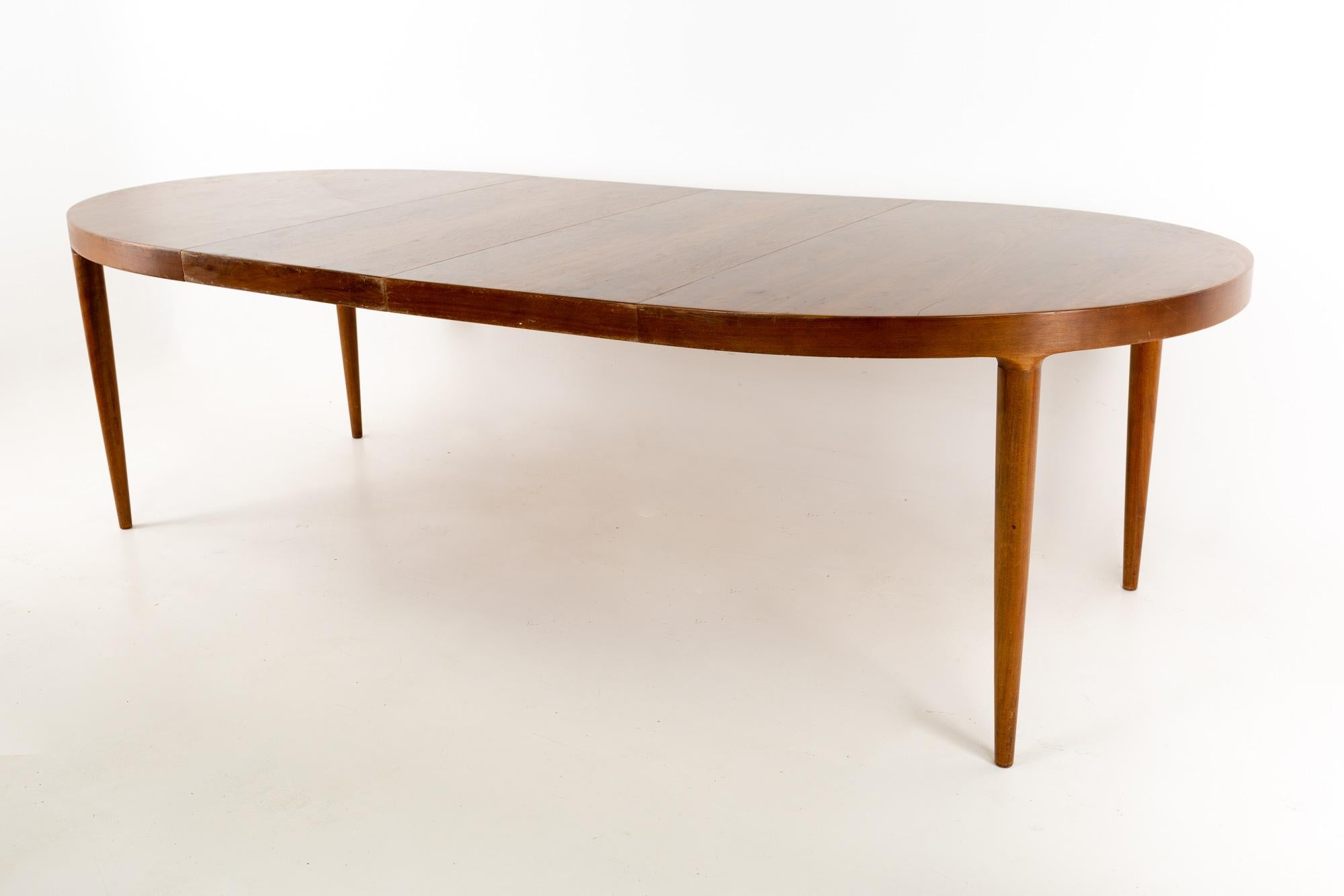 Moreddi Midcentury Danish Modern Walnut Oval Dining Table 9
