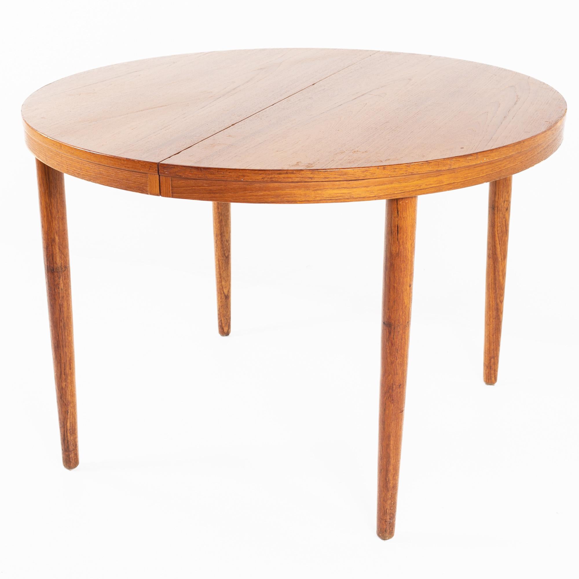 Moreddi Style Mid Century Danish Round Teak Dining Table For Sale at