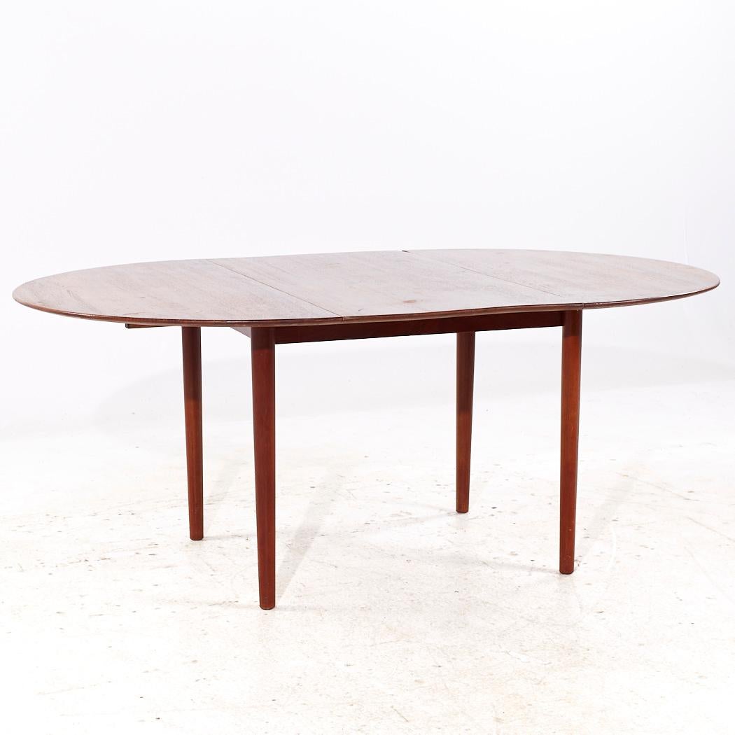 Teck Moreddi Style Mid Century Danish Teak Table de salle à manger extensible à 1 volet en vente
