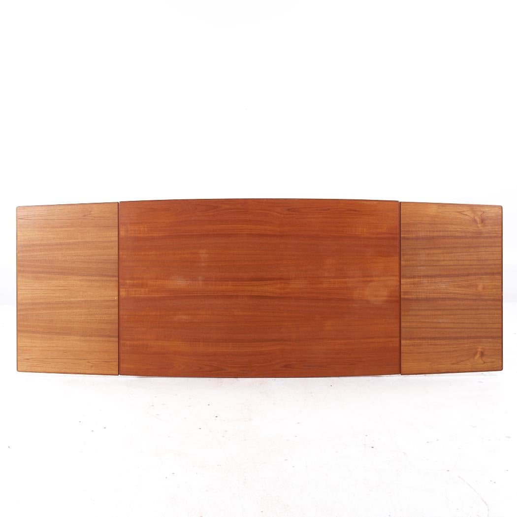Moreddi Style Mid Century Danish Teak Hidden Leaf Expanding Dining Table (Table de salle à manger à feuilles cachées) en vente 3