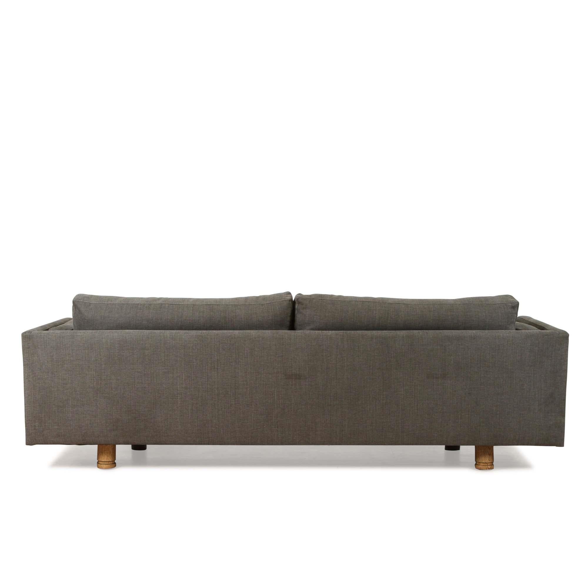 Moreno Sofa by Lawson-Fenning In New Condition For Sale In Los Angeles, CA