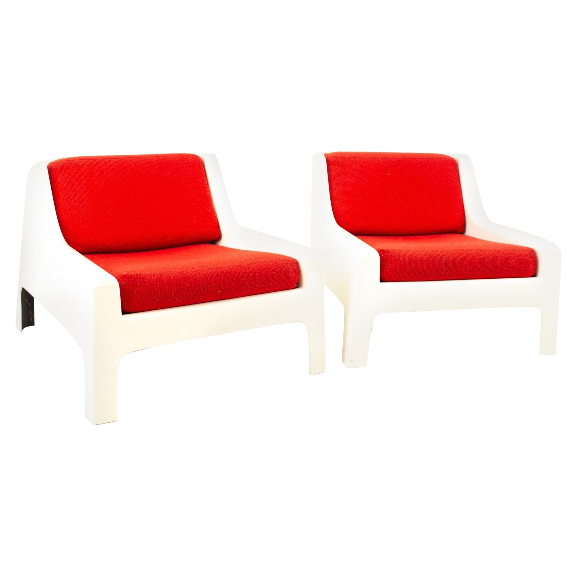 Moretti Mid Century Fiberglass Lounge Chairs, Pair
