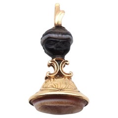 Moretto agate seal fob pendant, in 18k gold, intaglio