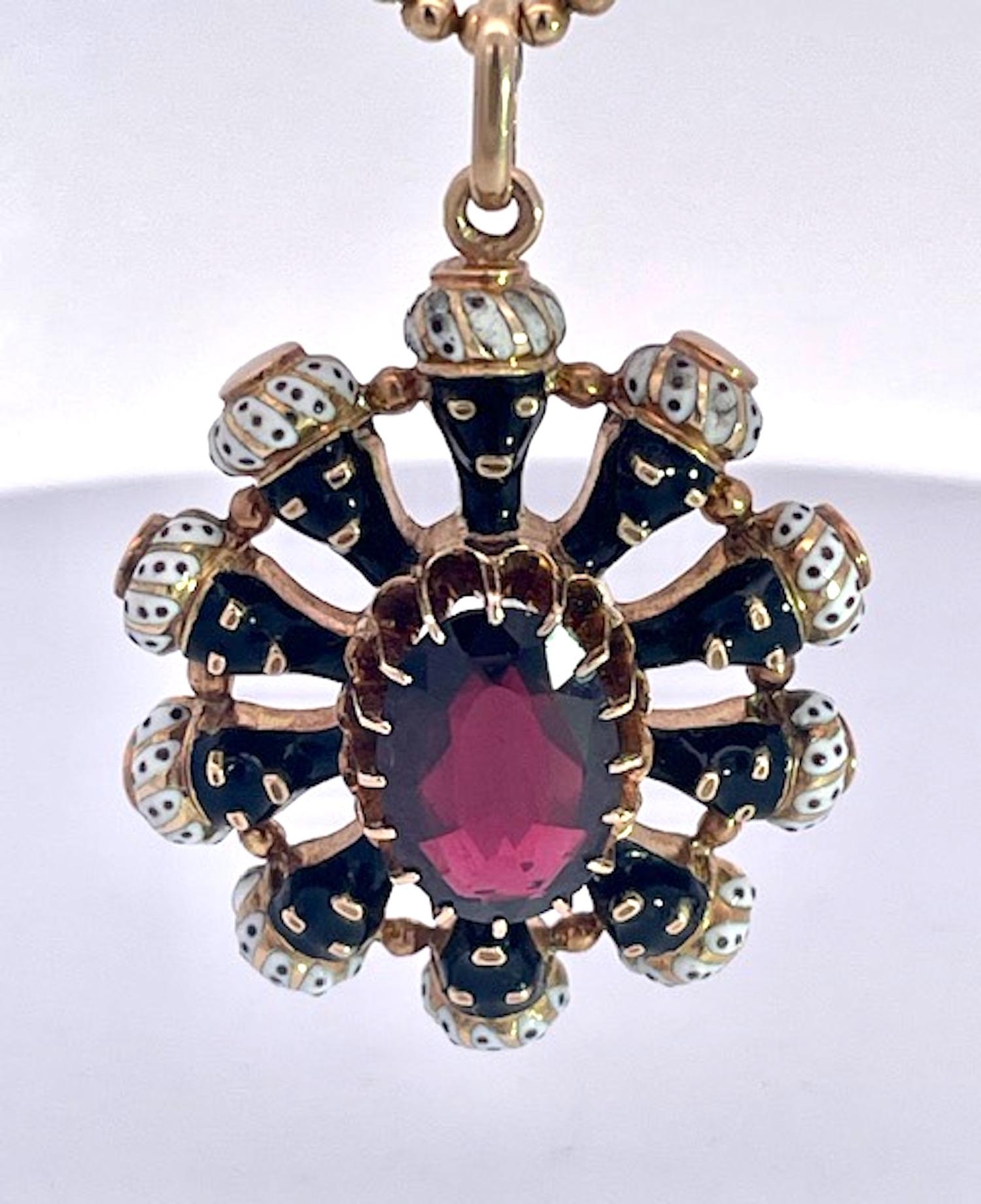 Moretto Pendant Necklace set with matching Earrings For Sale 11