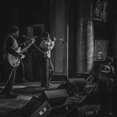 Bottleneck Blues - Vicksburg, Mississippi von Morgan Silk - Schwarz-Weiß-Foto
