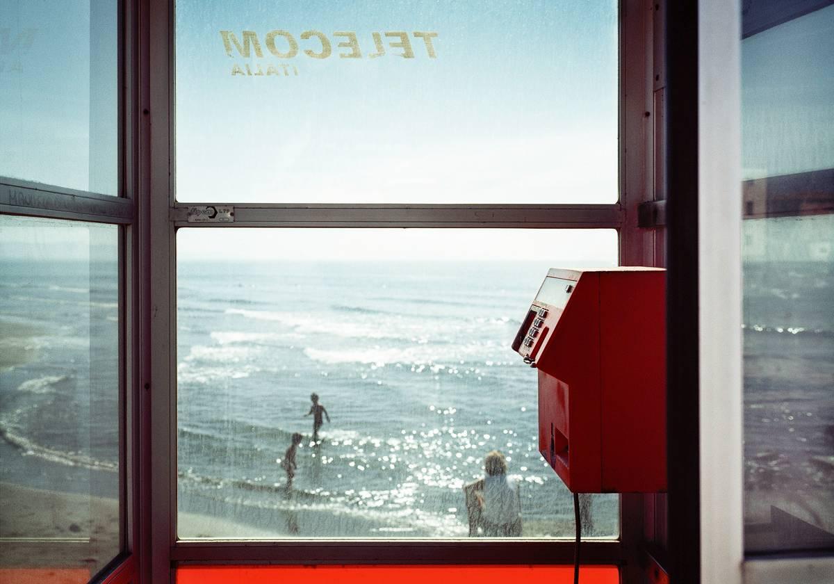 Telecom Italia - Morgan Silk, Contemporary Portrait Photography, Seaside, Beach