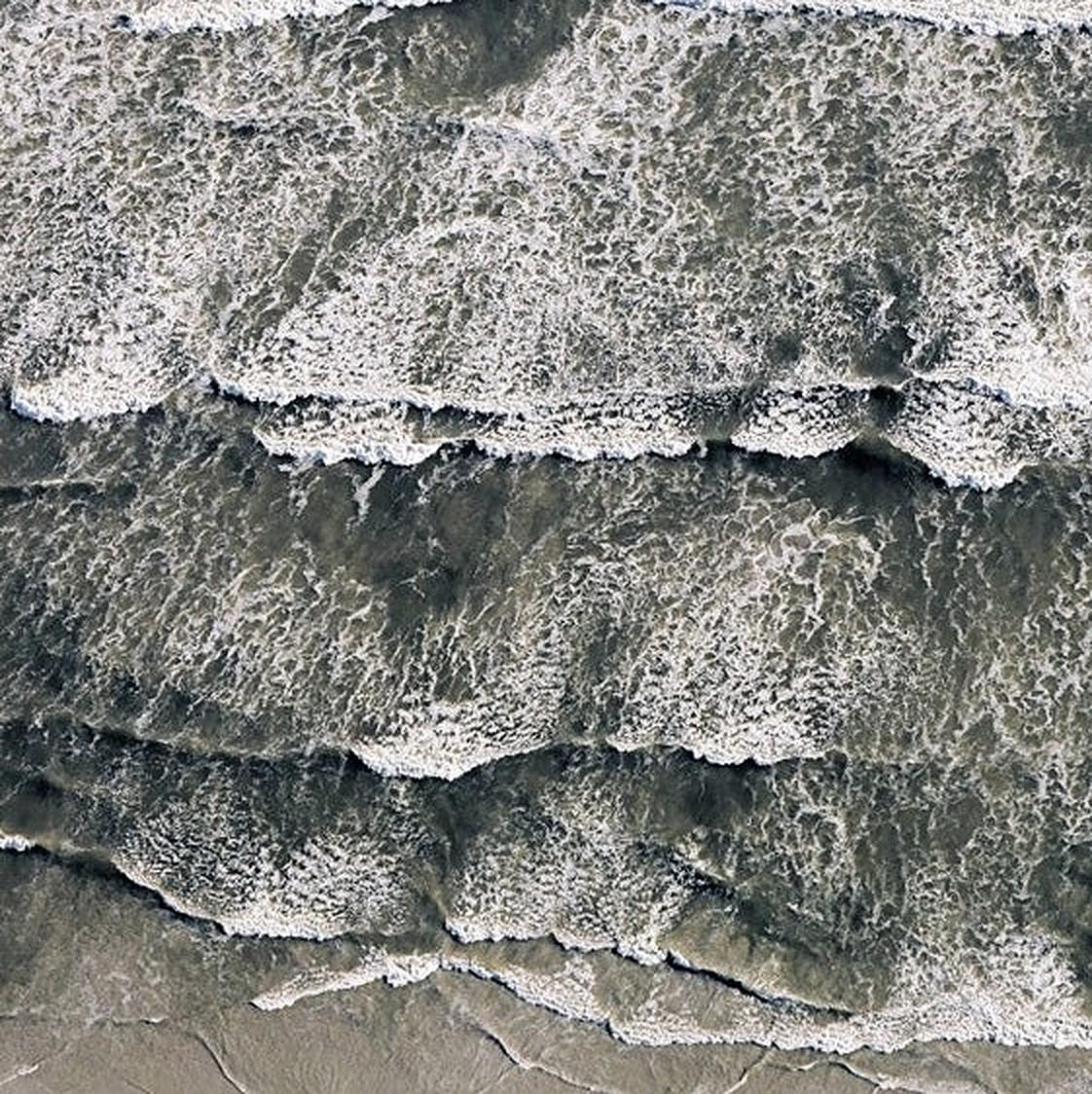 Waves - Morgan Silk, Contemporary Aerial Photography, Beaches, Waves, Sea For Sale 1