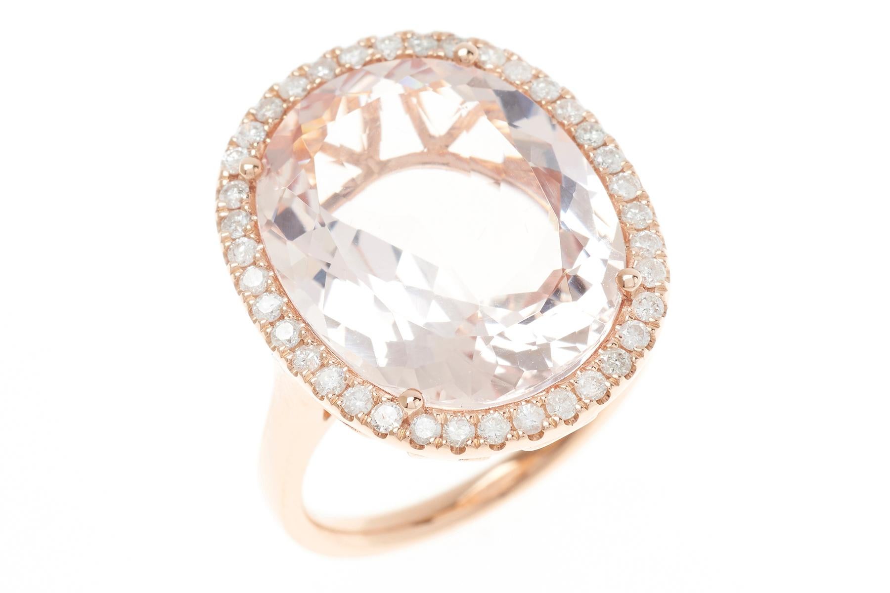 Morganite 12.16 Carat Diamond 18 Carat Rose Gold Dress Ring In New Condition For Sale In Sydney, AU