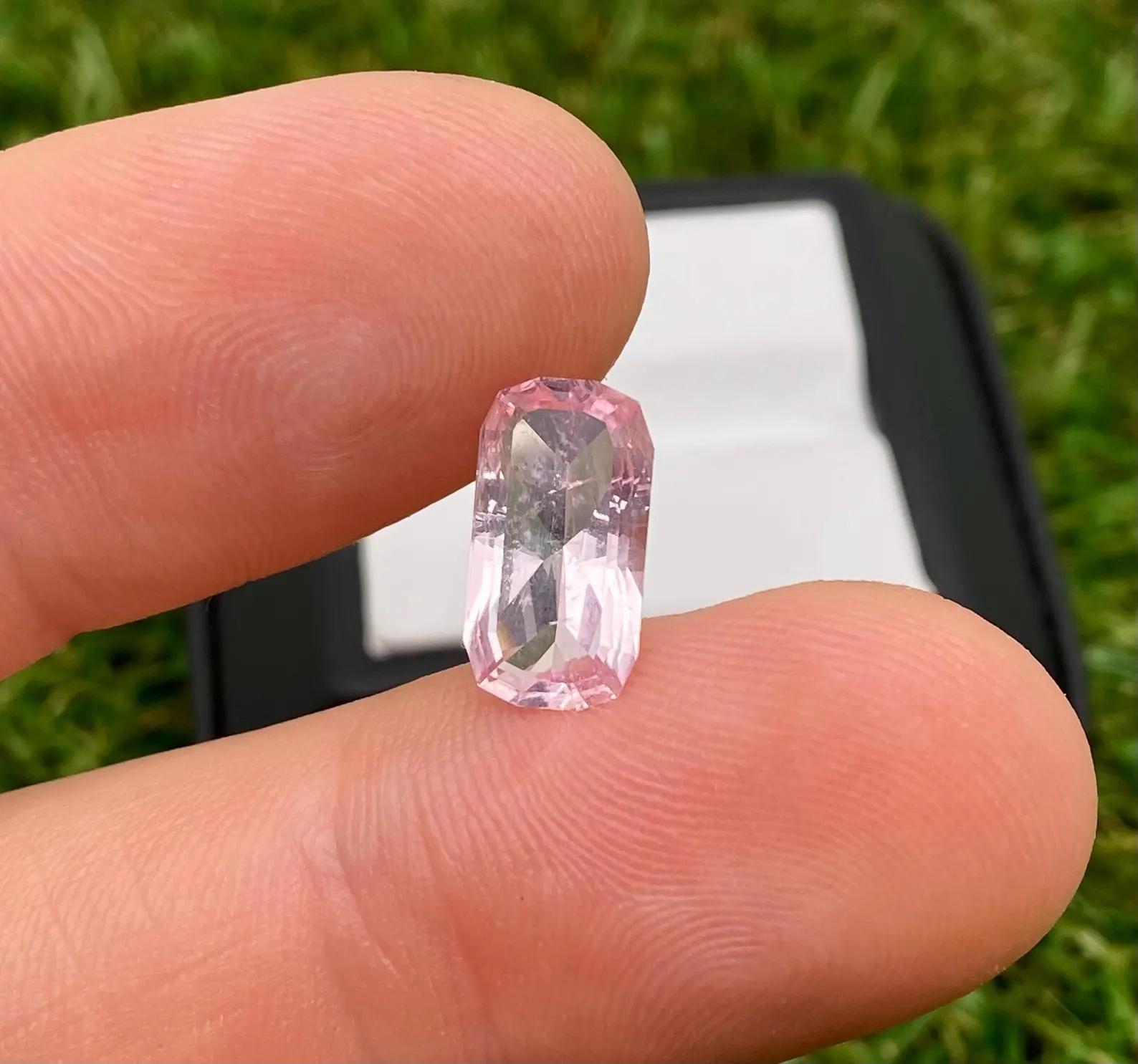 Mixed Cut Morganite 3.90 Ct., Loose natural gemstone, Excellent cut, Origin Nigeria For Sale