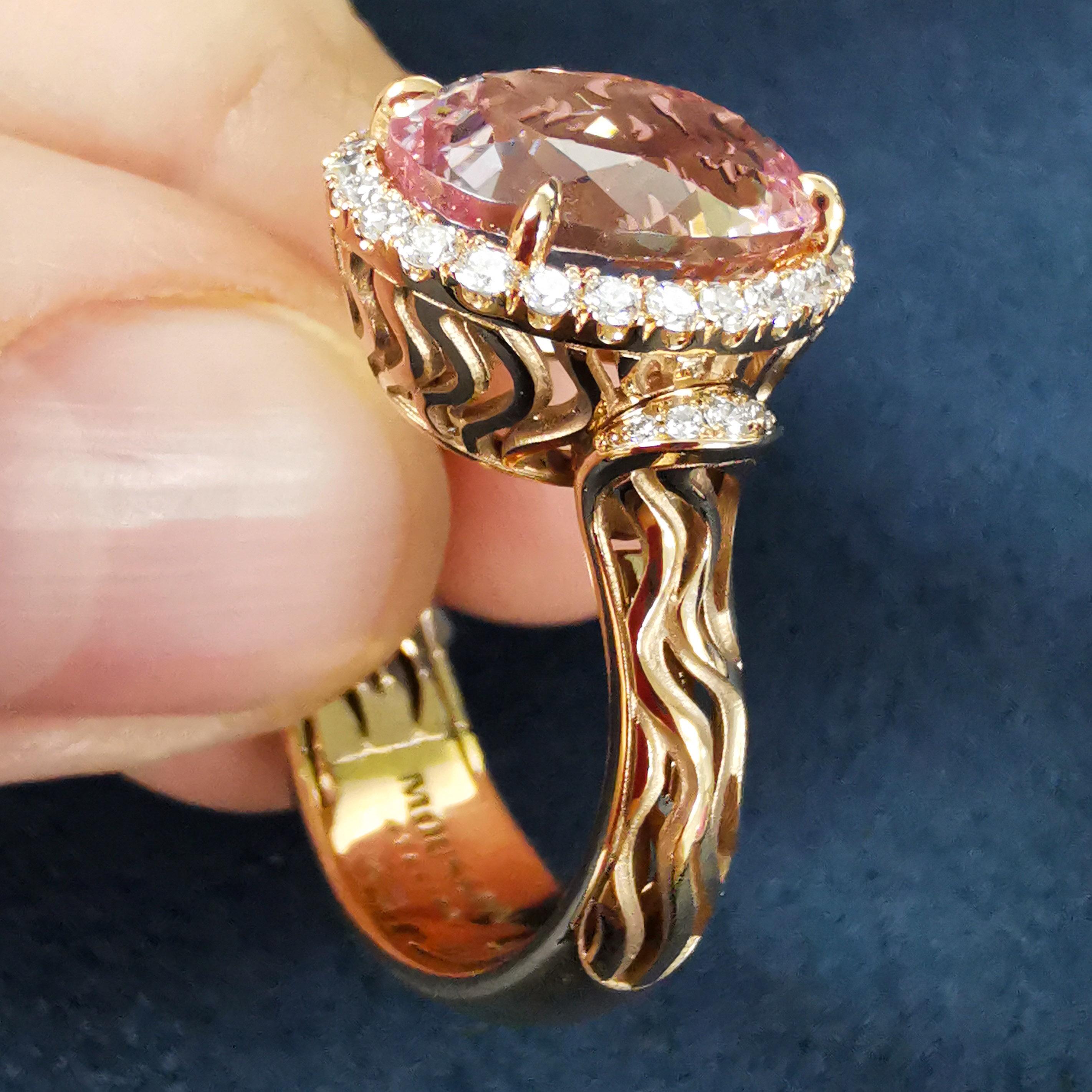 Morganite 5.13 Carat Diamonds 18 Karat Rose Gold New Classic Ring For Sale 1