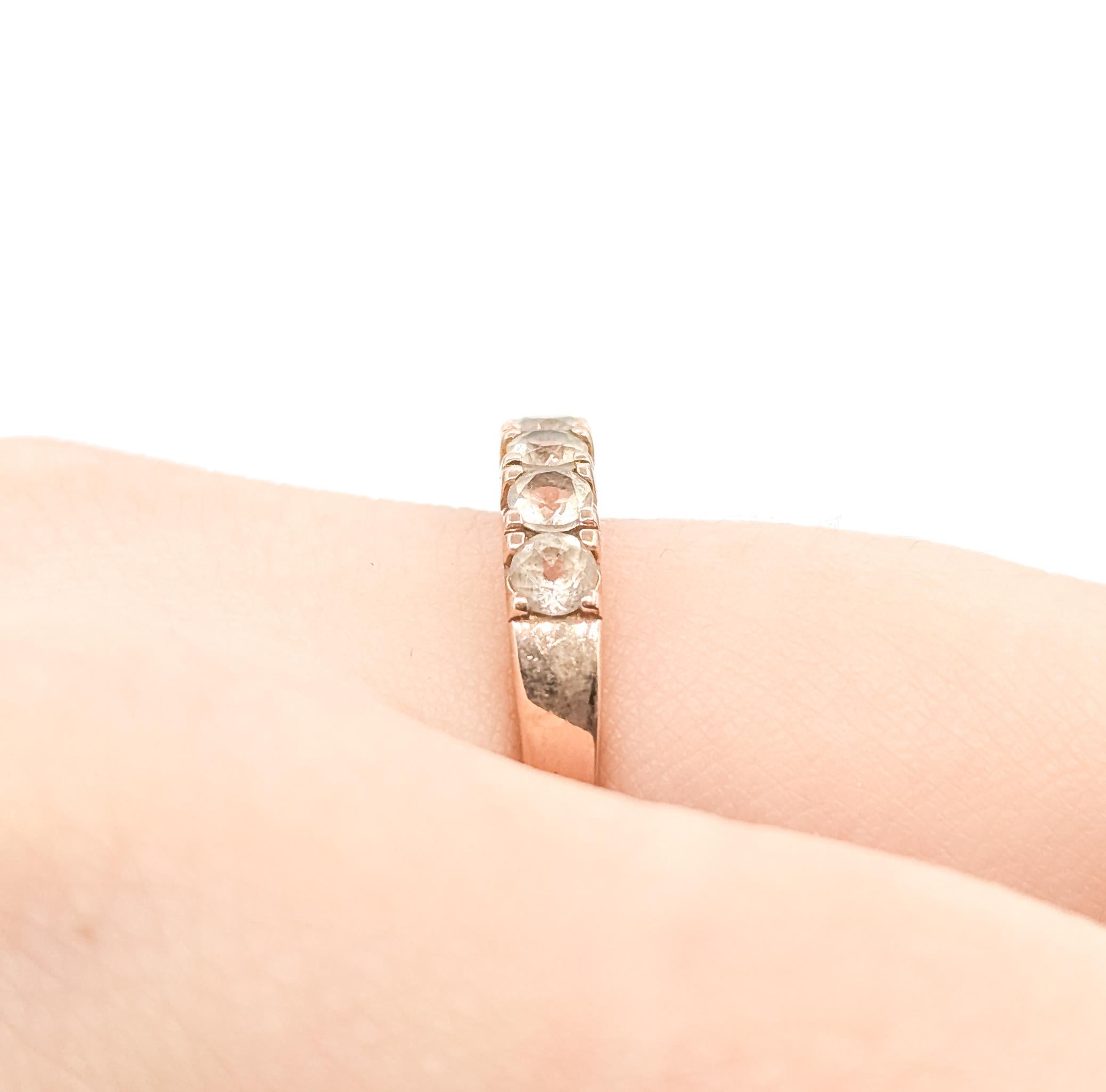 Taglio rotondo Anello con Morganite a 7 pietre in oro rosa 10k in vendita