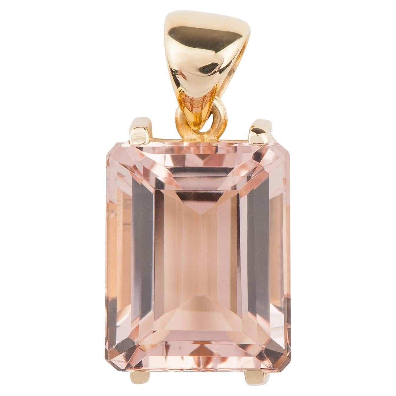 Morganite and 18k Yellow Gold Pendant (P10966n) For Sale