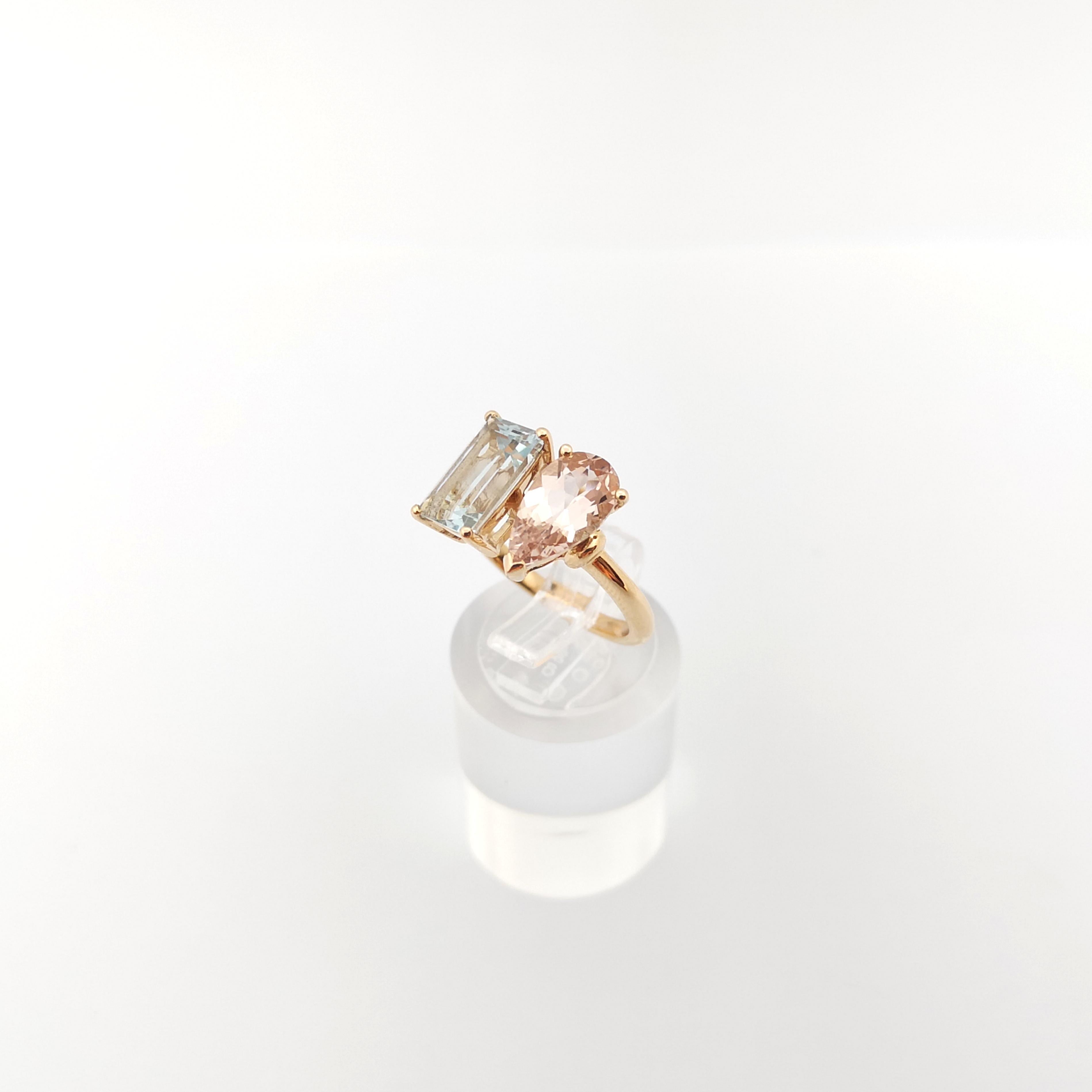Morganite and Aquamarine Ring set in 18K Rose Gold Settings For Sale 4