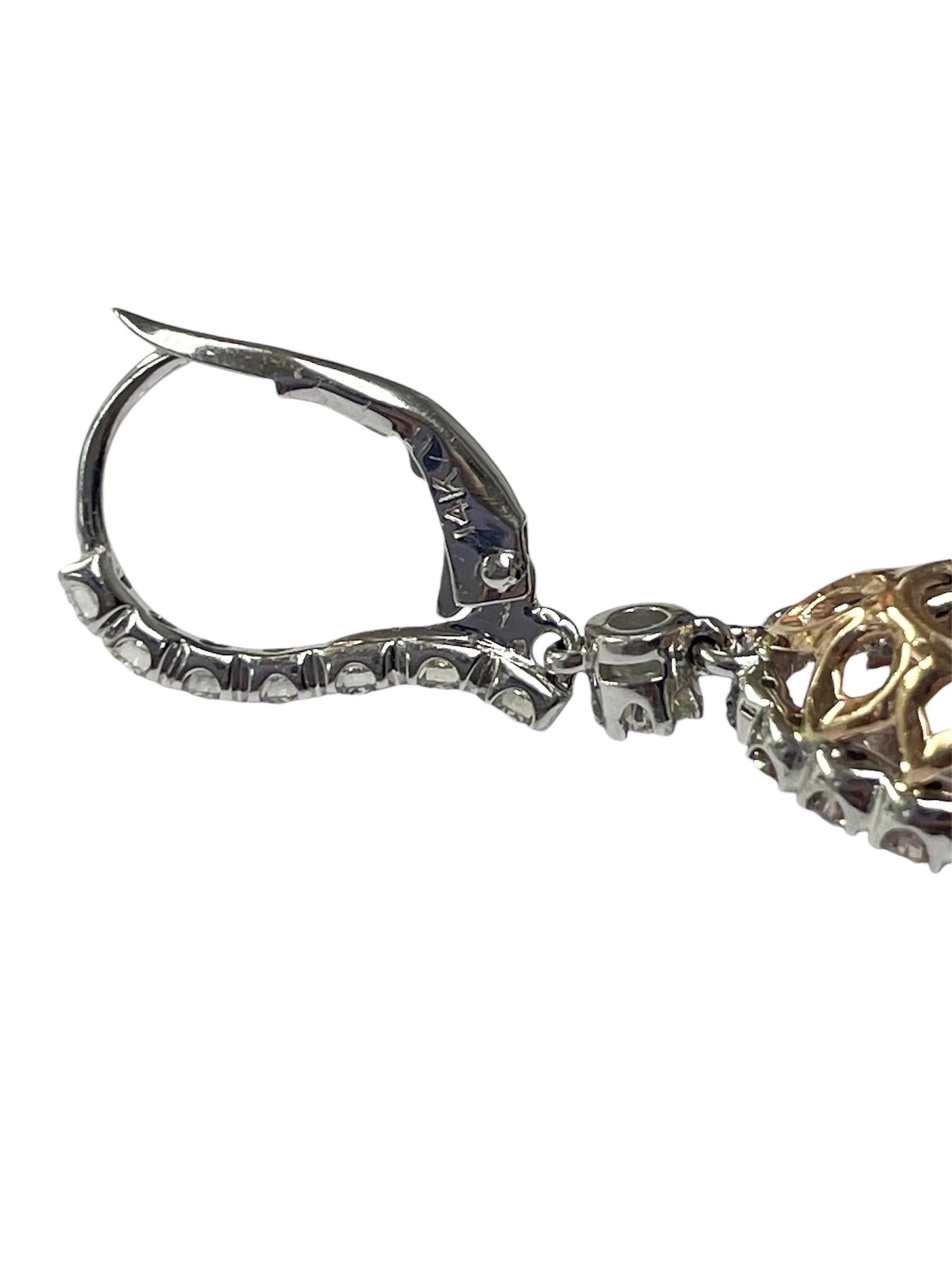 Taille ovale Boucles d'oreilles pendantes en Morganite et Diamant en vente