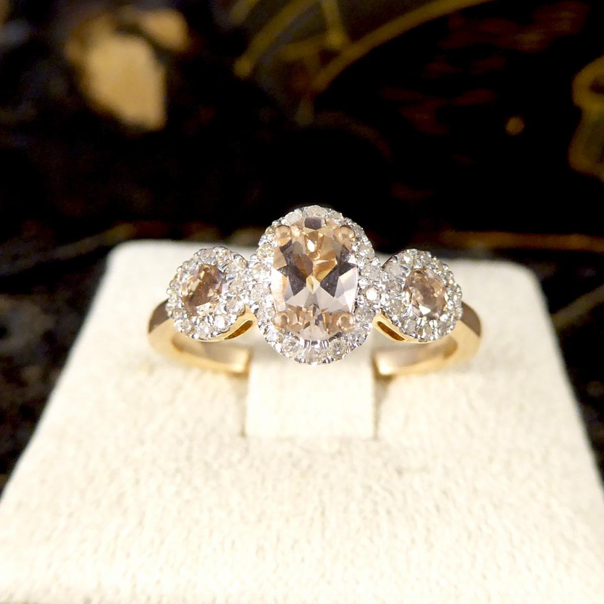 Dreifach-Cluster-Ring aus Roségold mit Morganit und Diamanten für Damen oder Herren im Angebot