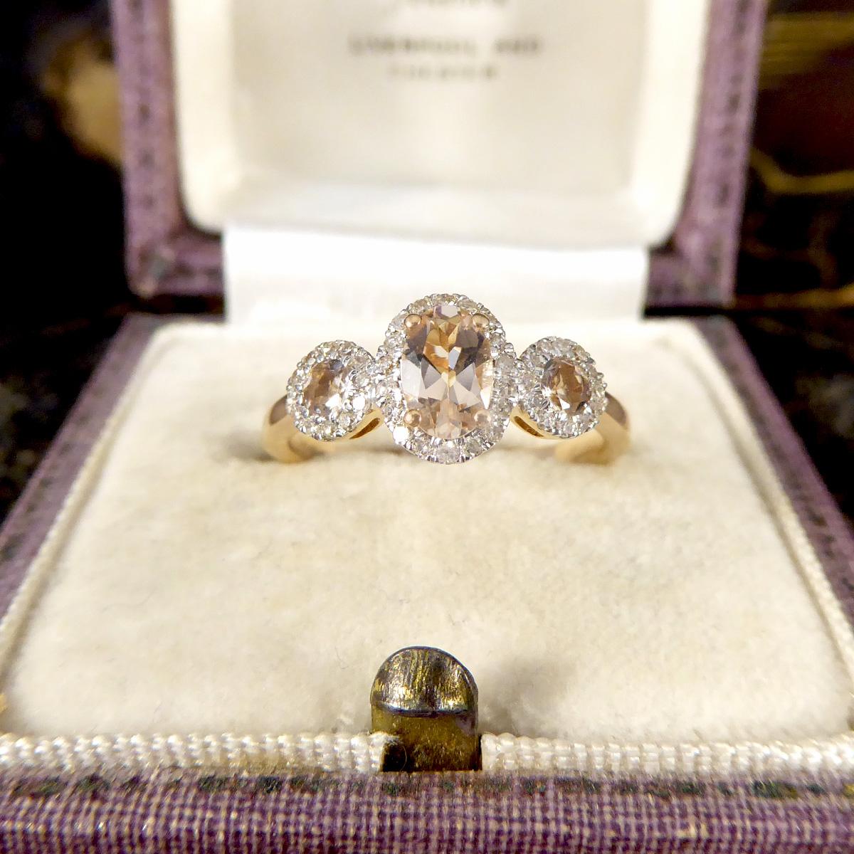 Dreifach-Cluster-Ring aus Roségold mit Morganit und Diamanten im Angebot 2