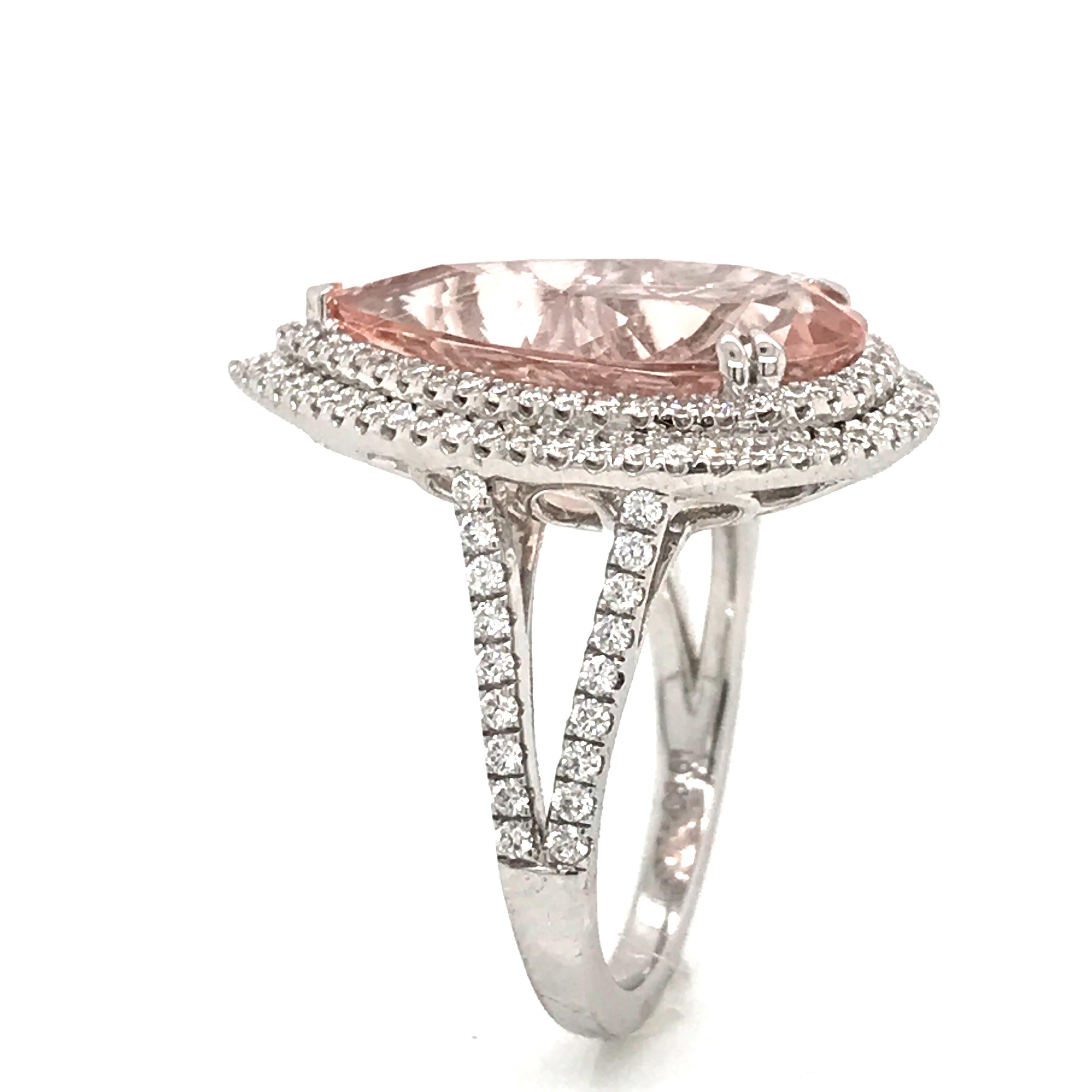Contemporary Morganite and Diamonds on White Gold 18 Karat Cocktail Ring Pear Shape