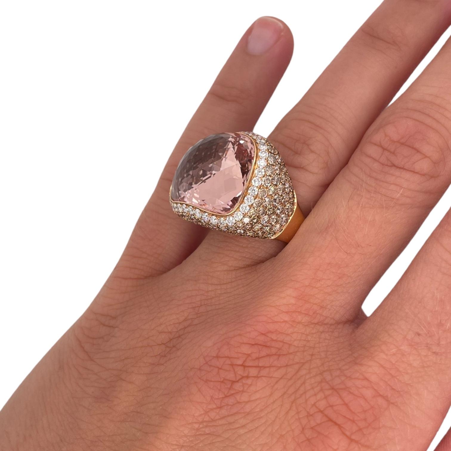 Morganite & Champagne Diamond Ring in 18k Rose Gold In New Condition For Sale In New York, NY