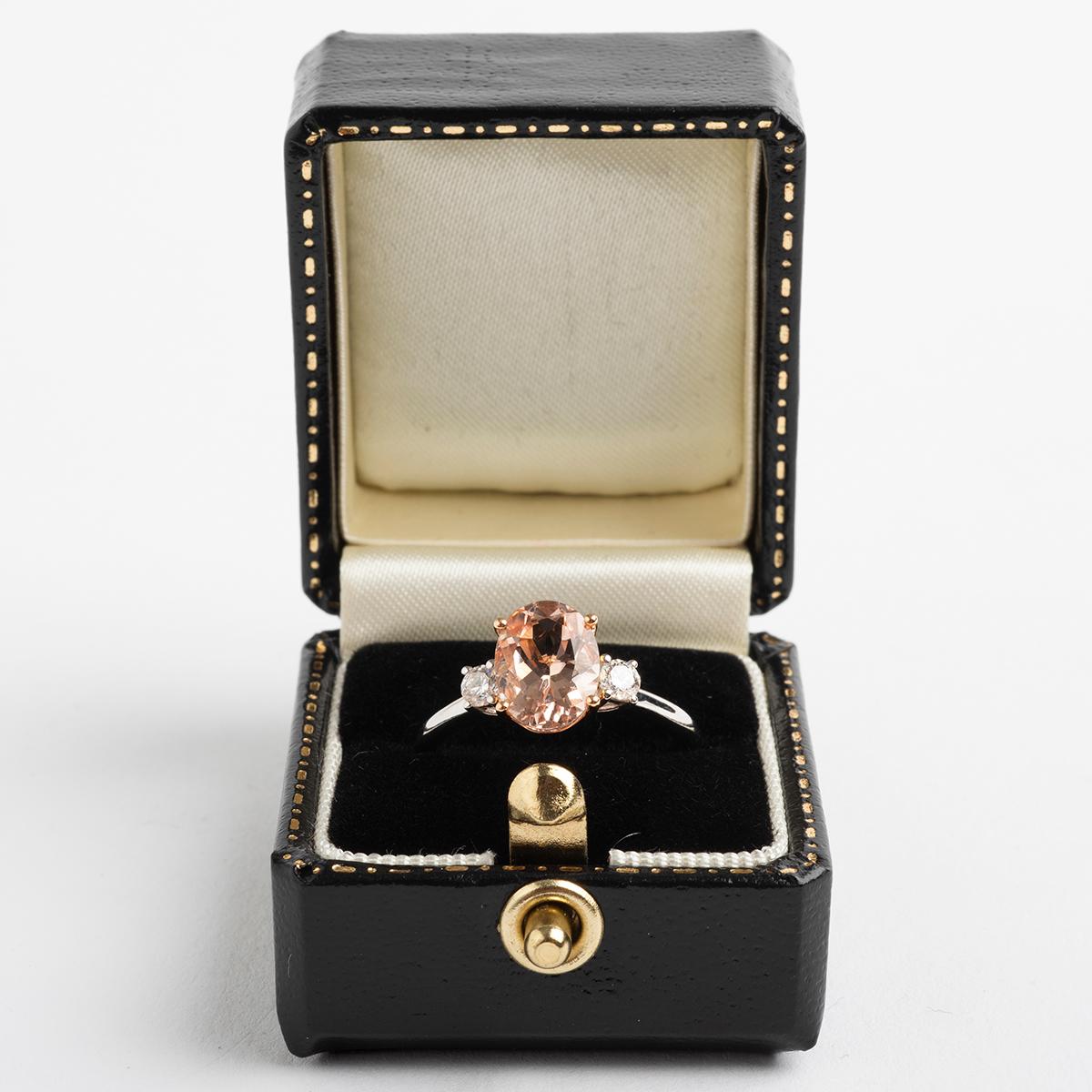 Women's or Men's Morganite Cluster Ring, Est 1.57 Carat, Two Brilliant Cut Diamonds Est .18 Carat