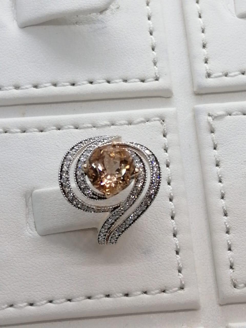 Morganite Diamond Fashion Ring Set in 18 Karat Rose Gold 'VS/G Diamonds' For Sale 1