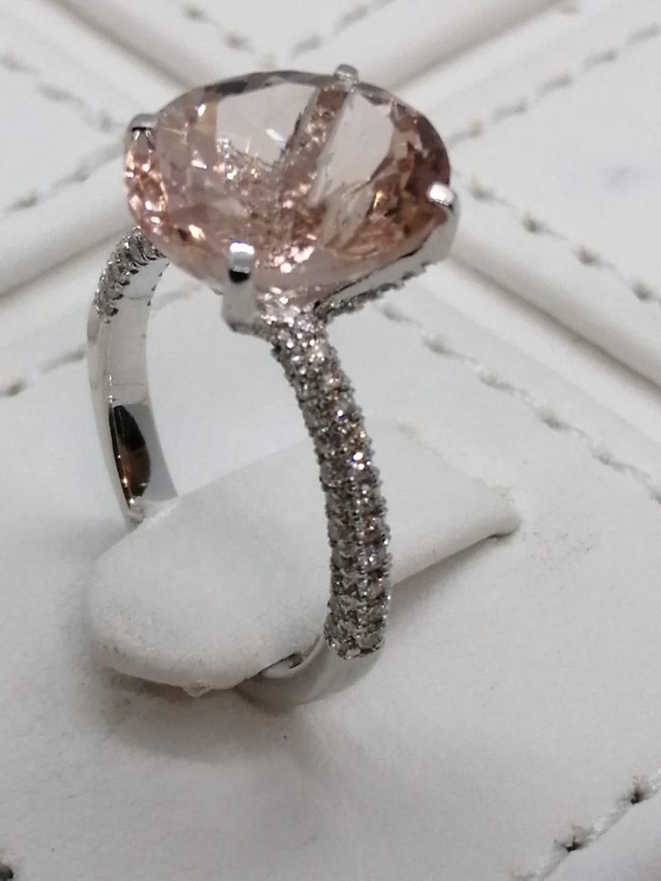 Women's Morganite Diamond Fashion Ring Set in 18 Karat White Gold 'VS/G Diamonds' For Sale