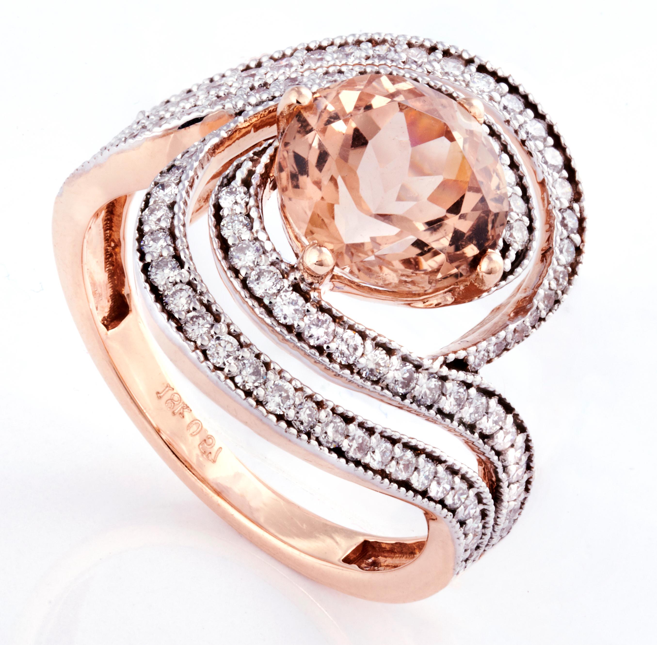 Round Cut Morganite Diamond Fashion Ring Set in 18 Karat Rose Gold 'VS/G Diamonds' For Sale