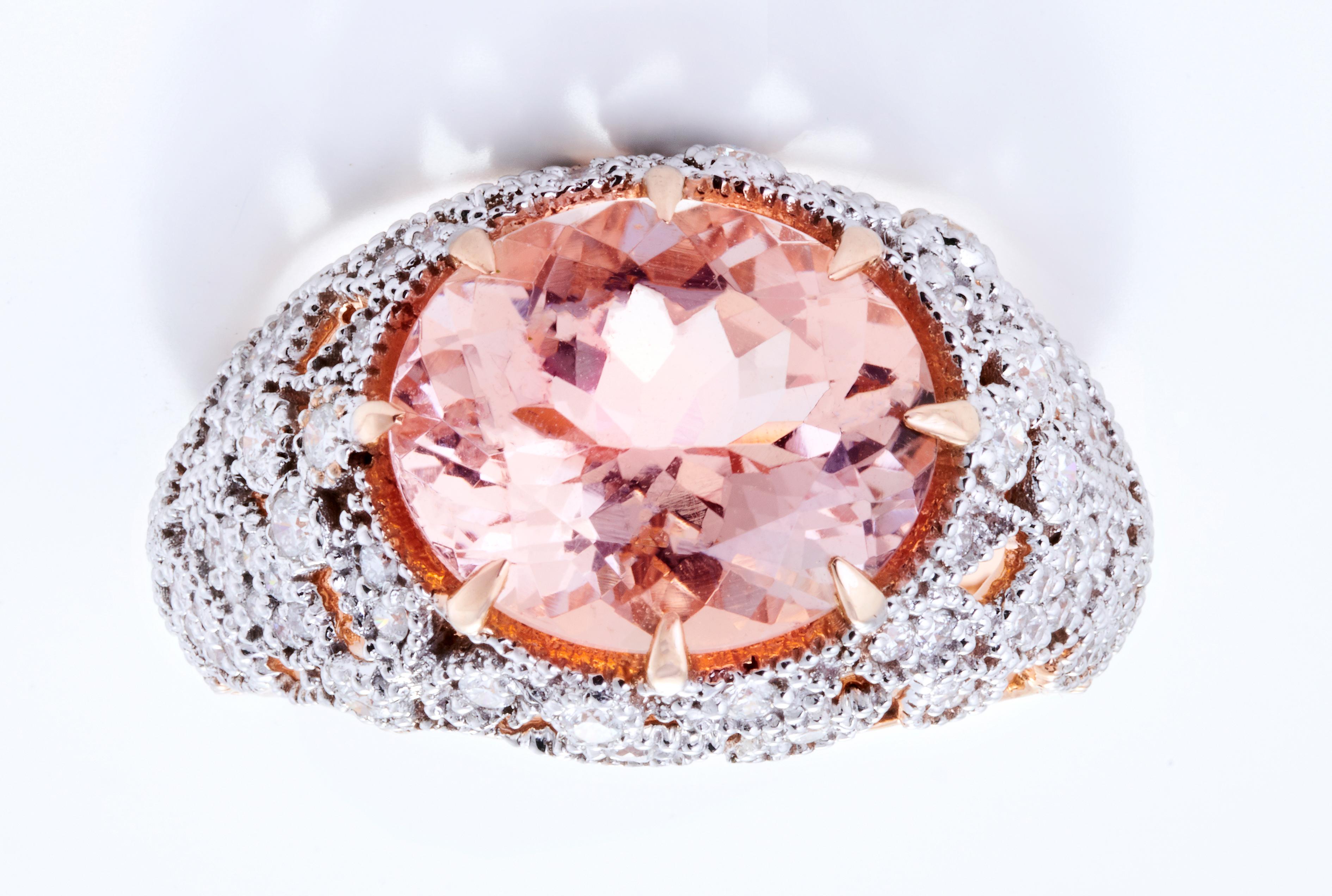 Morganite Diamond Fashion Ring Set in 18 Karat Rose Gold 'VS/G Diamonds' In New Condition For Sale In Mumbai, IN