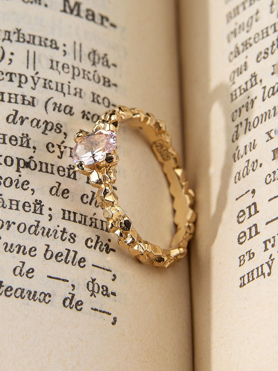 Morganite Gold Ring Crystals Oval Cut Gem Pink Beryl Unisex Engagement For Sale 3