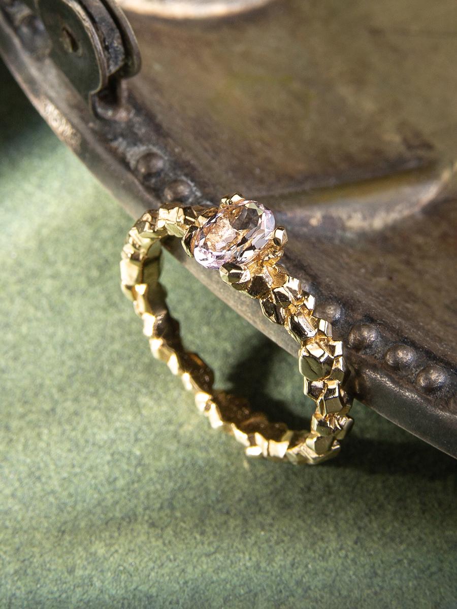 Artisan Morganite Gold Ring Crystals Oval Cut Gem Pink Beryl Unisex Engagement For Sale