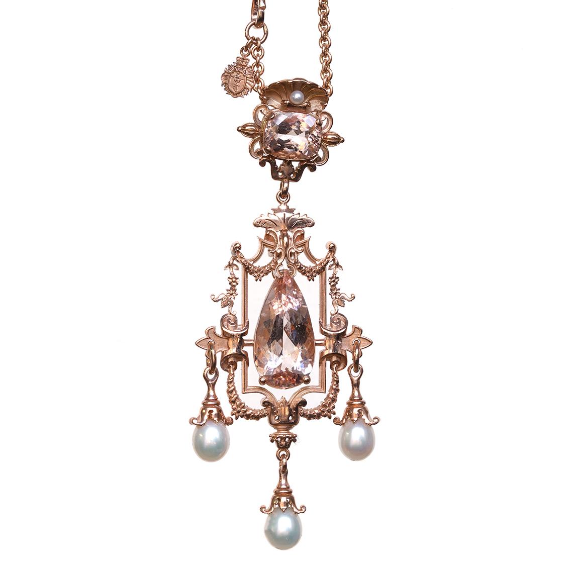 18.58ct Pink Morganite, Pearl & 9k Rose Gold Antique Style Pendant Necklace For Sale 1