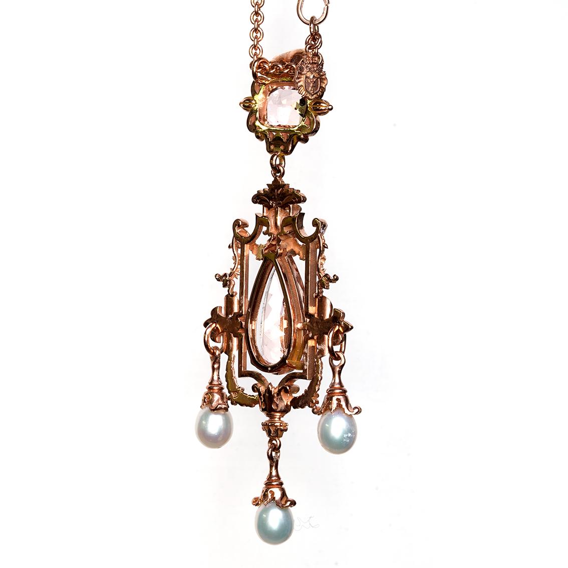 18.58ct Pink Morganite, Pearl & 9k Rose Gold Antique Style Pendant Necklace For Sale 3
