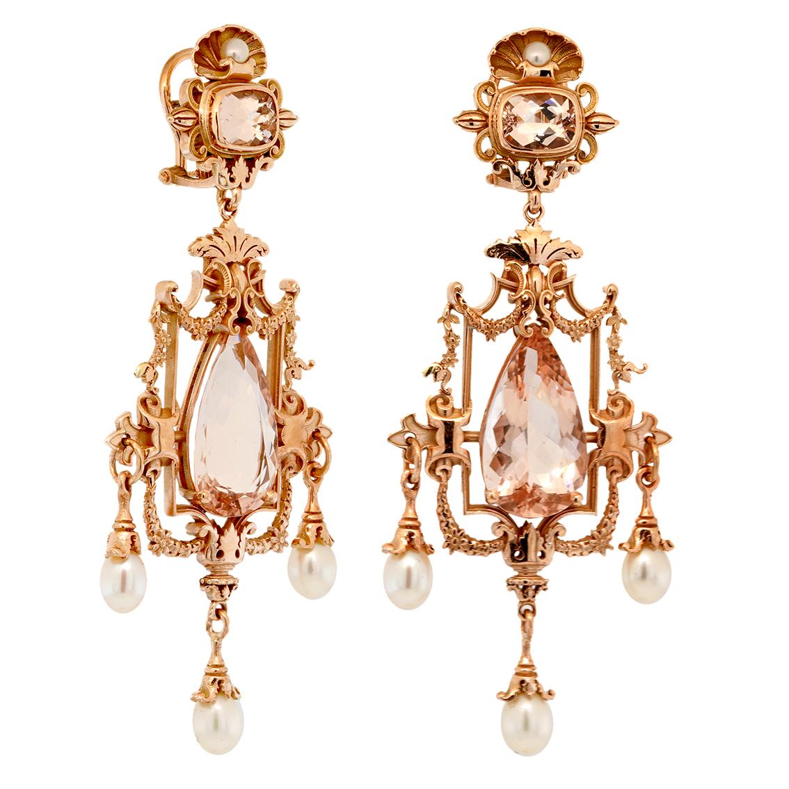 GARDENS OF ARMIDA EARRINGS

Inspired by the sheer opulence and intricacy of grand gilded baroque mirrors, these earrings take their name from Torquato Tasso’s tale of Rinaldo and Armida. Magnificently ornate, these earrings are as intoxicating as