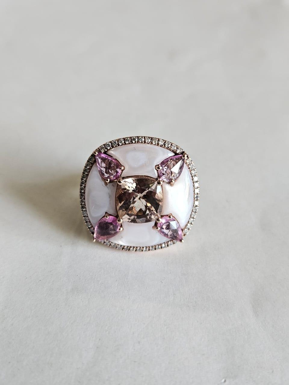 Morganite, Pink Sapphires, Mother of Pearls & Diamonds Cocktail Ring in 18K Gold In New Condition For Sale In Hong Kong, HK