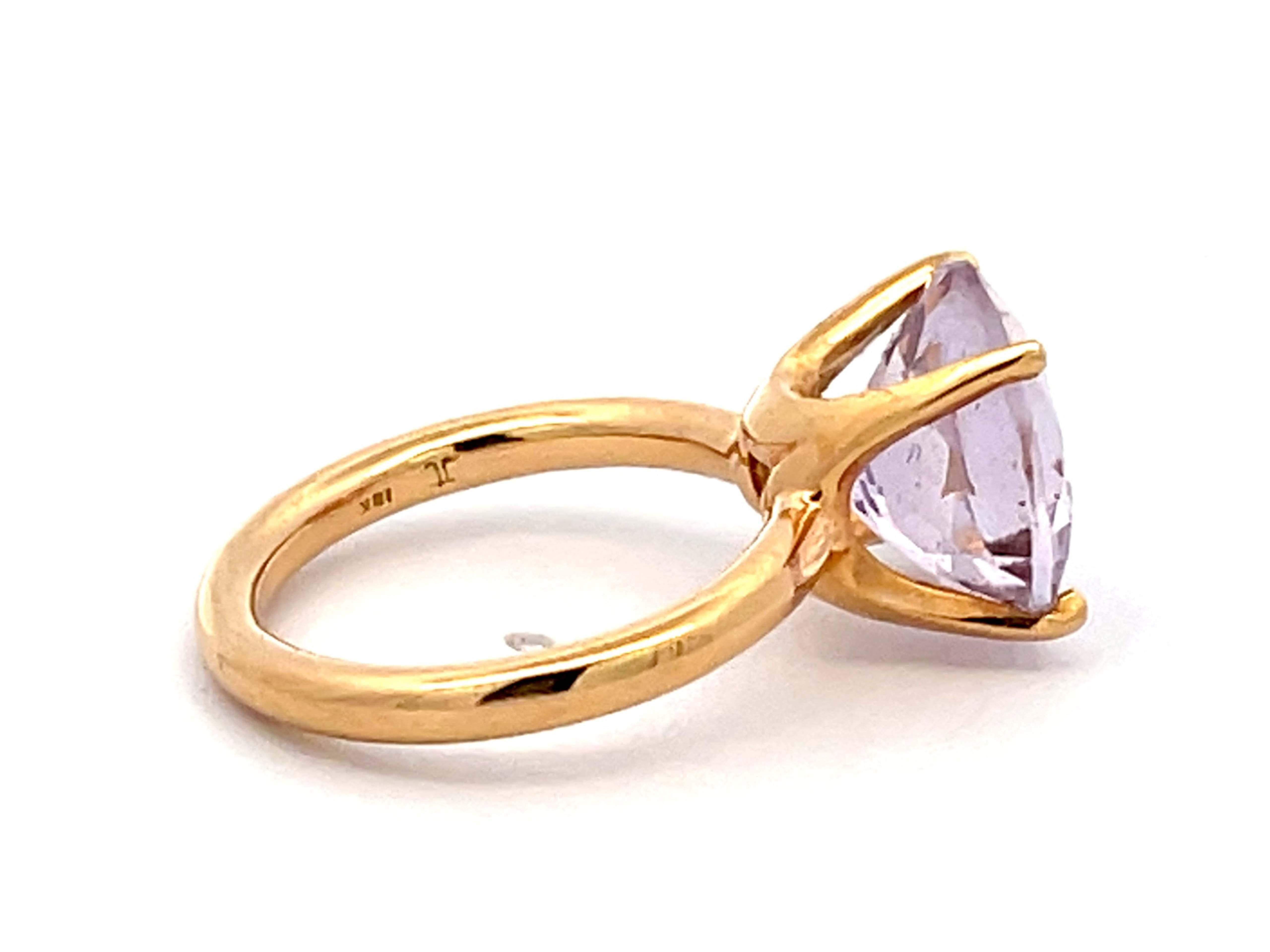 Men's Morganite Ring in 18Karat Yellow Gold For Sale