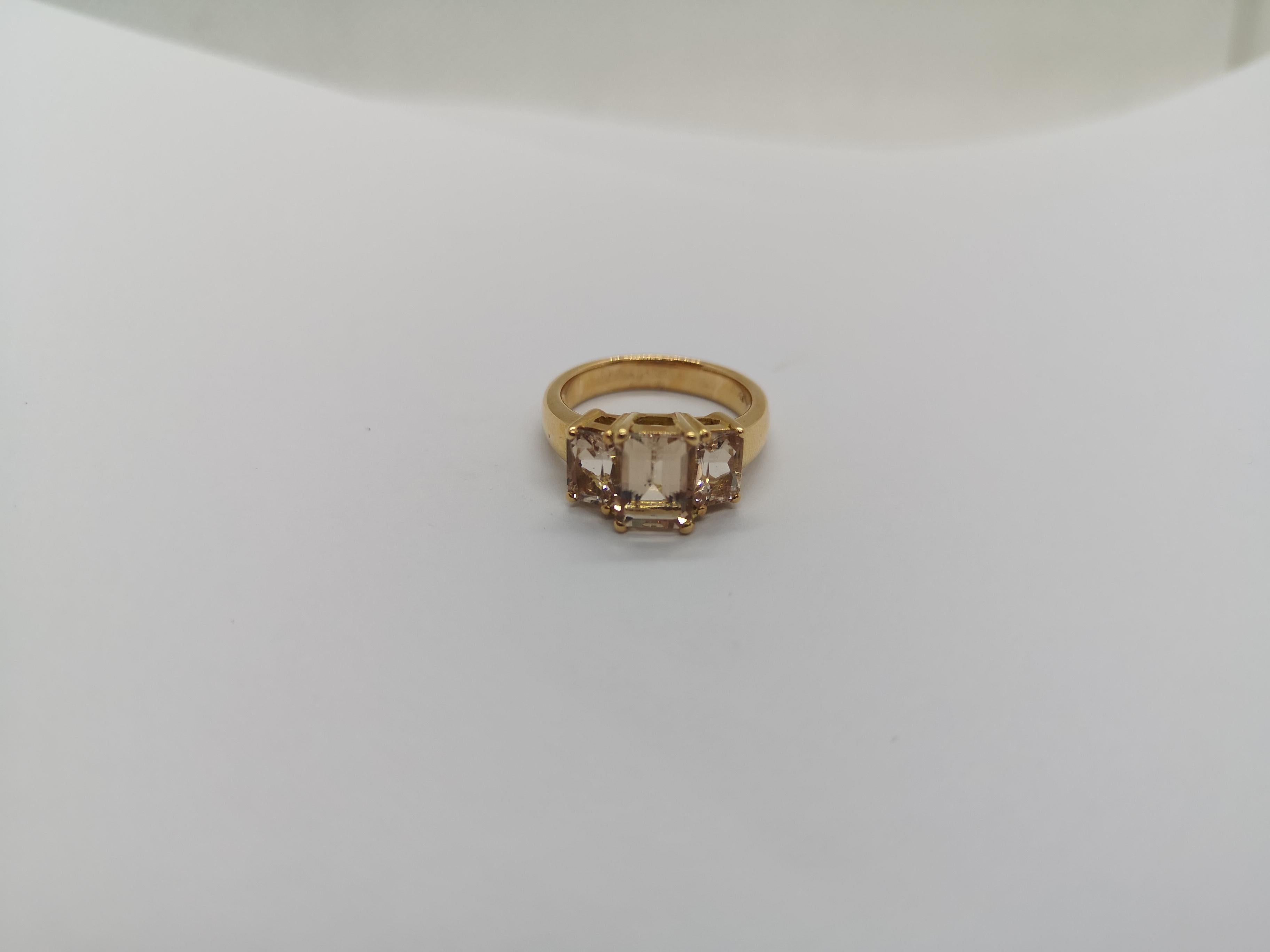 Morganite 3.10 carats Ring set in 18 Karat Rose Gold Settings 

Width: 1.3 cm
Length: 0.9 cm 
Ring Size: 52

