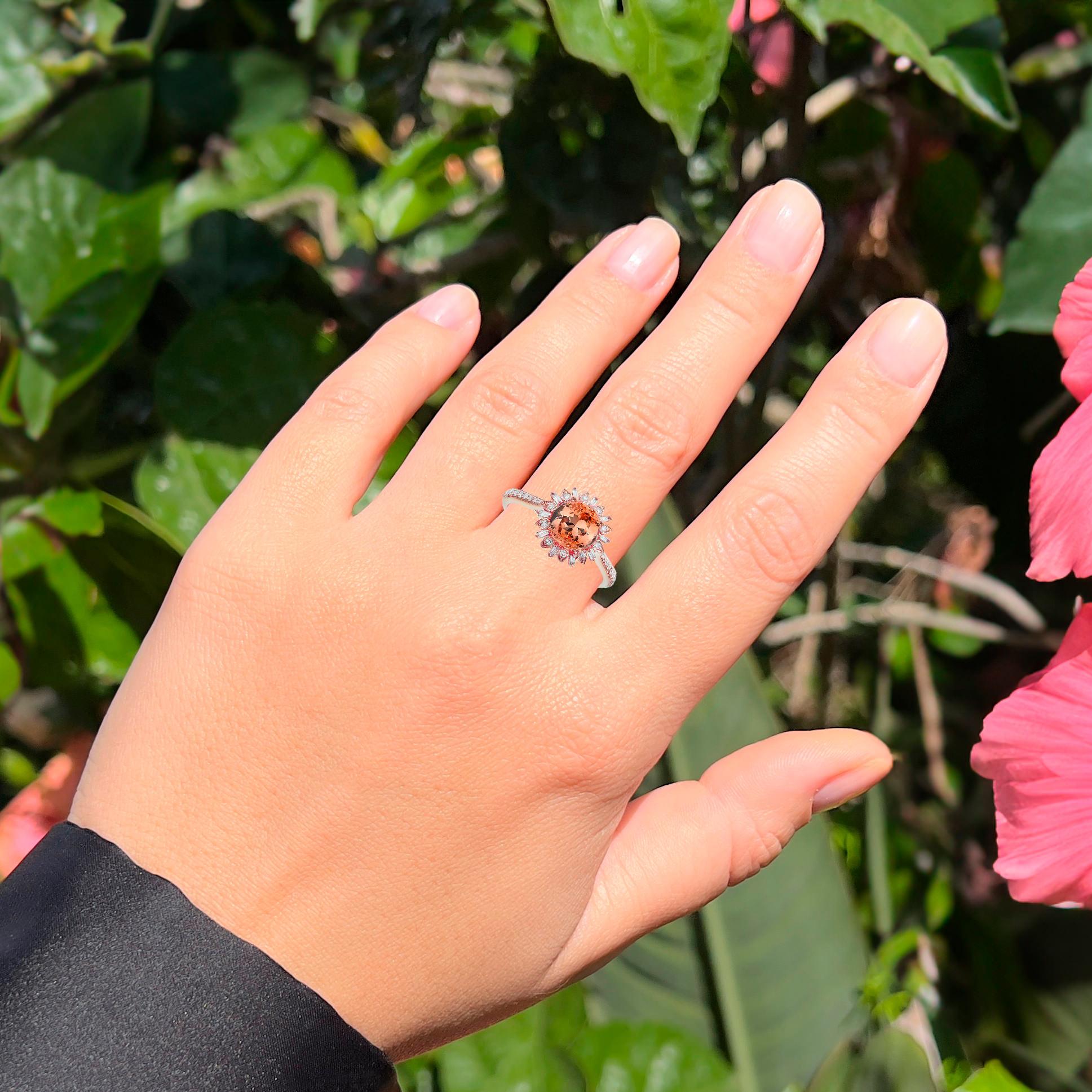 Contemporary Morganite Ring With Diamonds 1.47 Carats 14K Rose Gold For Sale