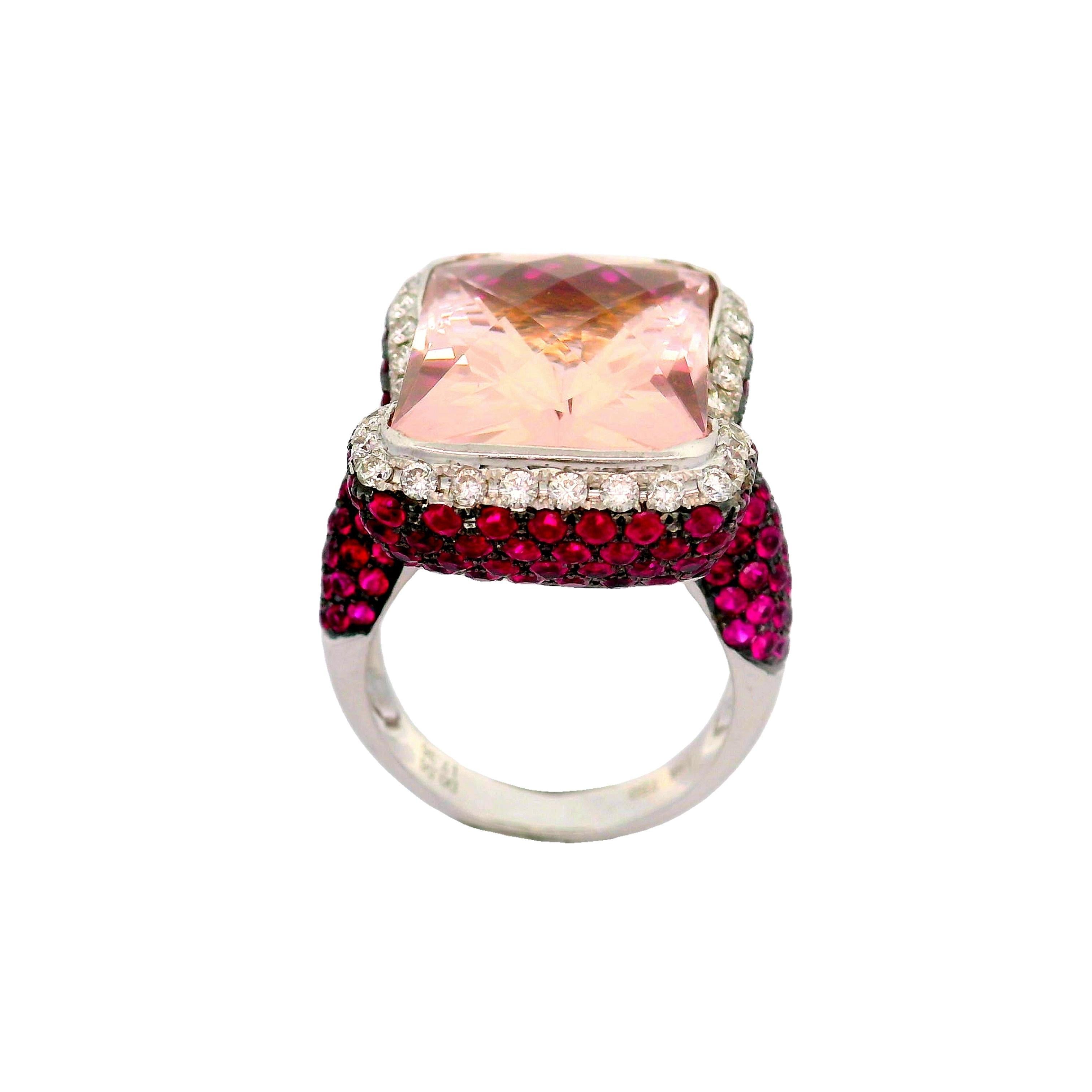 Donna Anello da cocktail con rubino e diamante in oro bianco 18 ct. in vendita