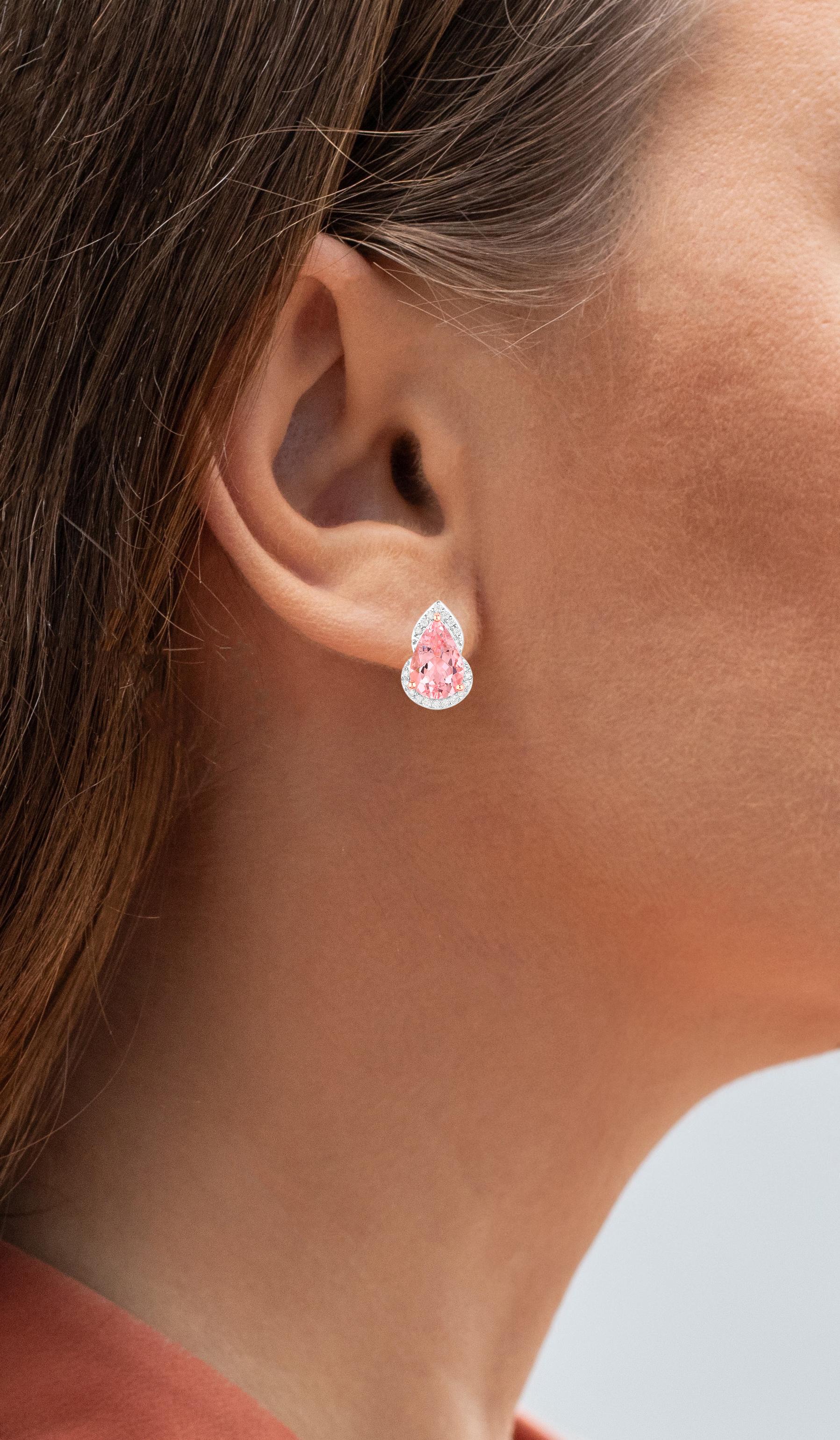 It comes with the Gemological Appraisal by GIA GG/AJP
All Gemstones are Natural
2 Morganites = 2.20 Carats
Cut: Pear
36 Round Diamonds = 0.15 Carats
Metal: 14K Rose Gold
Dimensions: 12 x 8 mm