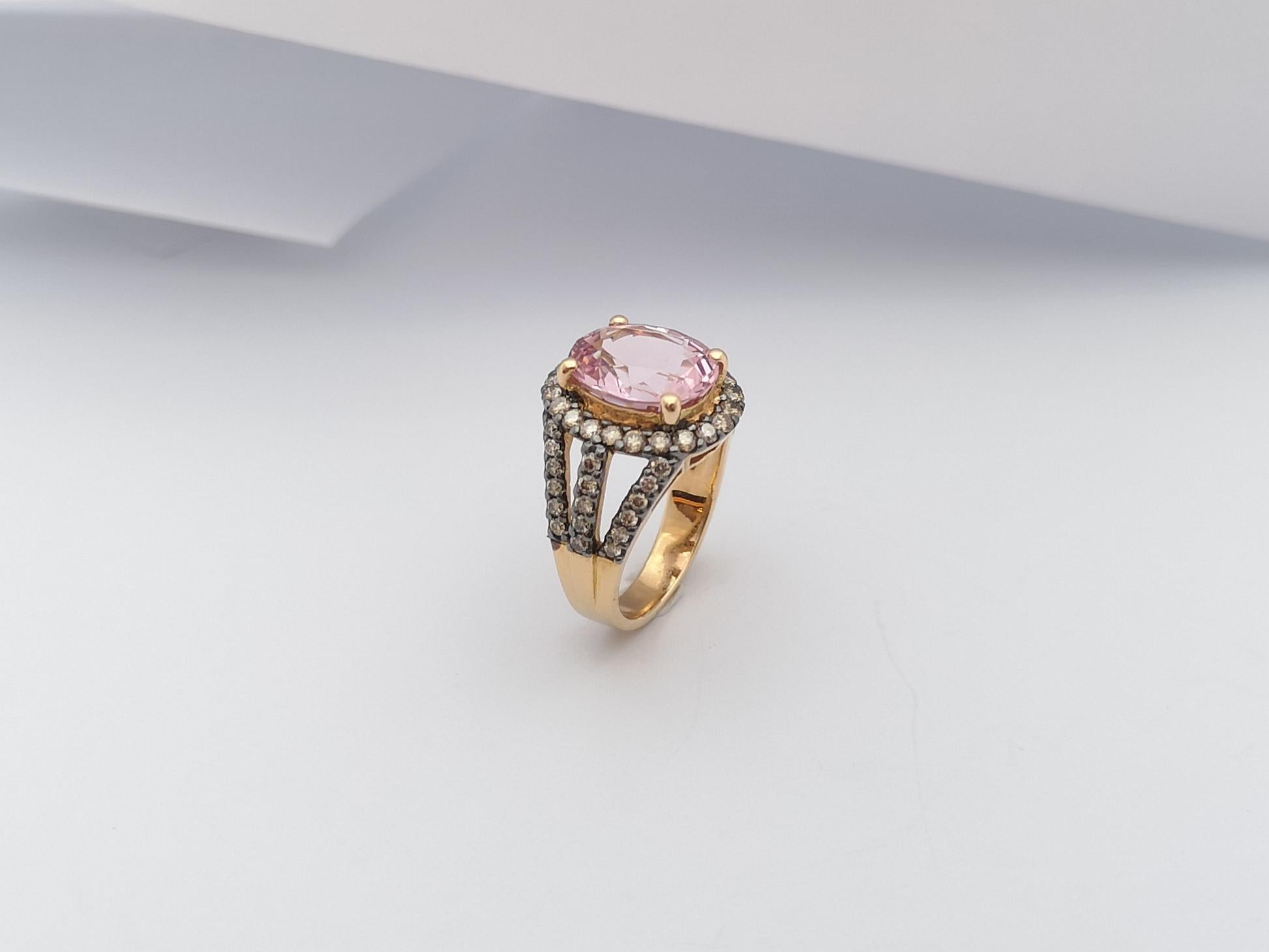 Morganite with Brown Diamond Ring Set in 18 Karat Rose Gold Settings For Sale 8