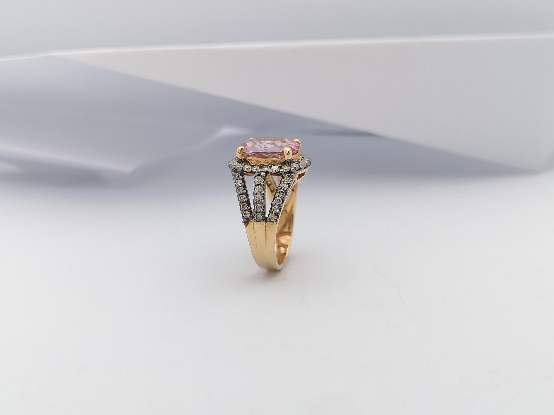 Morganite with Brown Diamond Ring Set in 18 Karat Rose Gold Settings For Sale 9