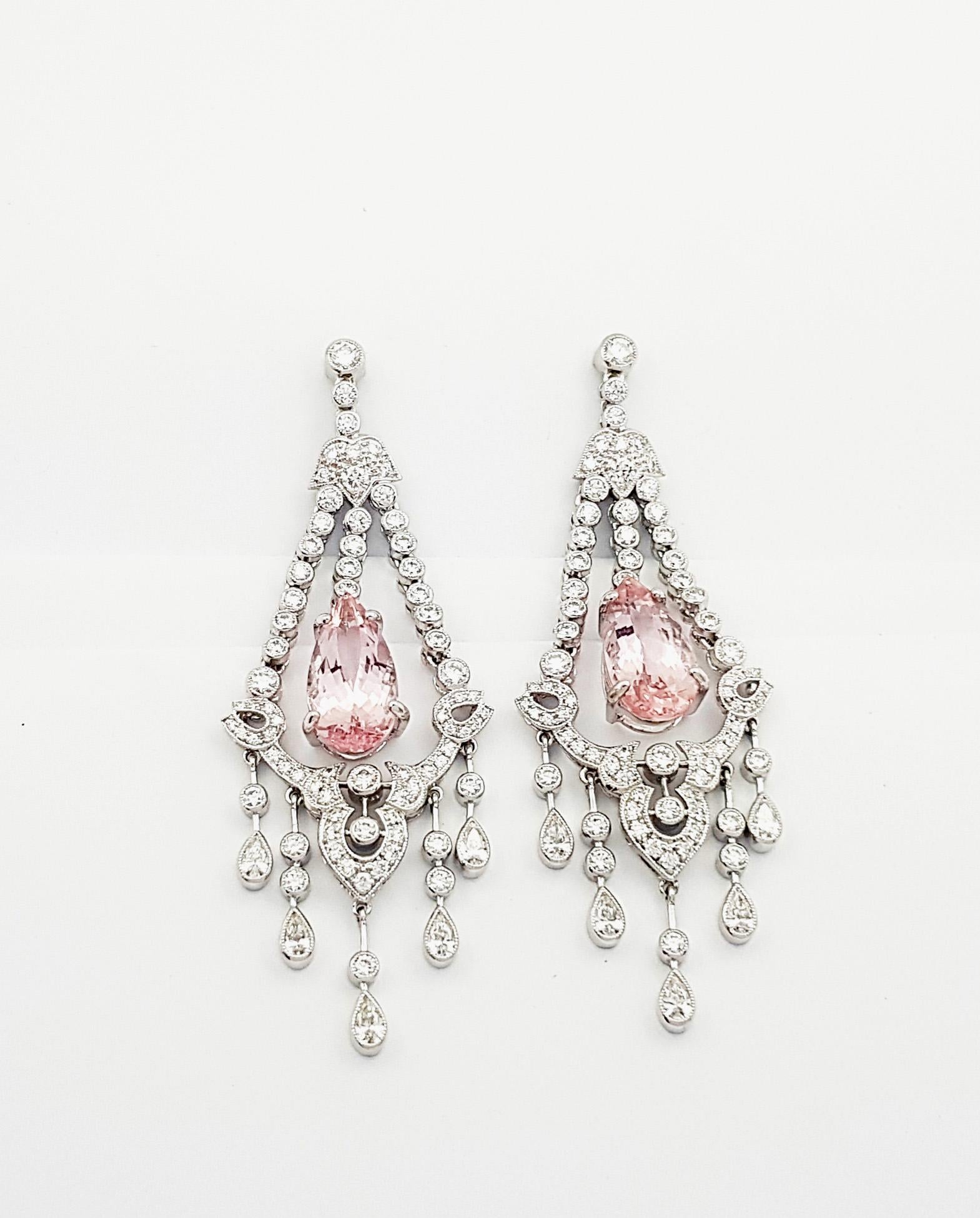 Morganite with Diamond Earrings set in 18K White Gold Settings In New Condition For Sale In Bangkok, TH