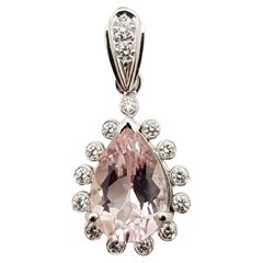 Ciondolo con Morganite e diamanti incastonati in oro bianco 18 carati