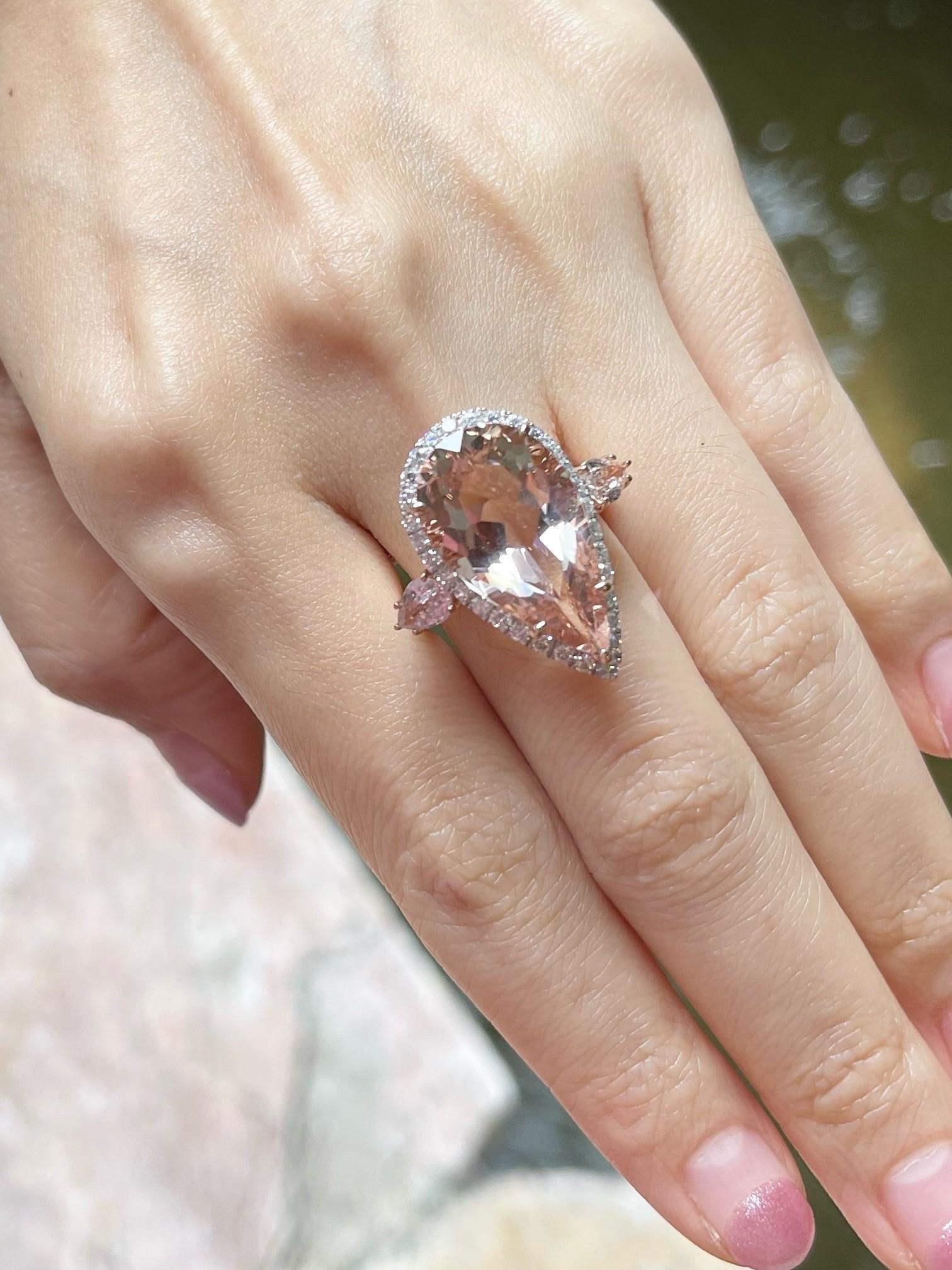 Morganite with Diamond Ring set in 18K Rose Gold Settings For Sale 2